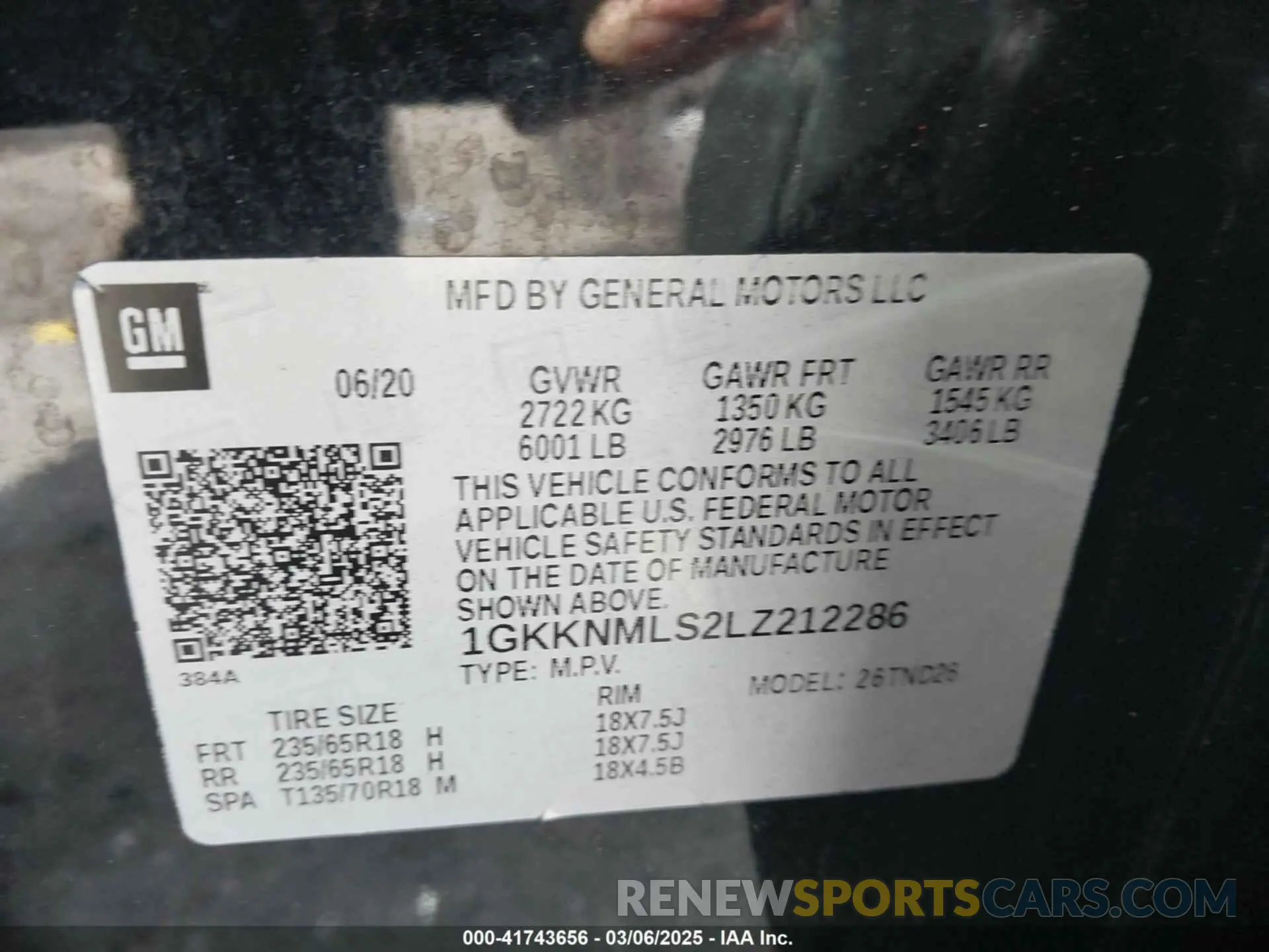 9 Photograph of a damaged car 1GKKNMLS2LZ212286 GMC ACADIA 2020