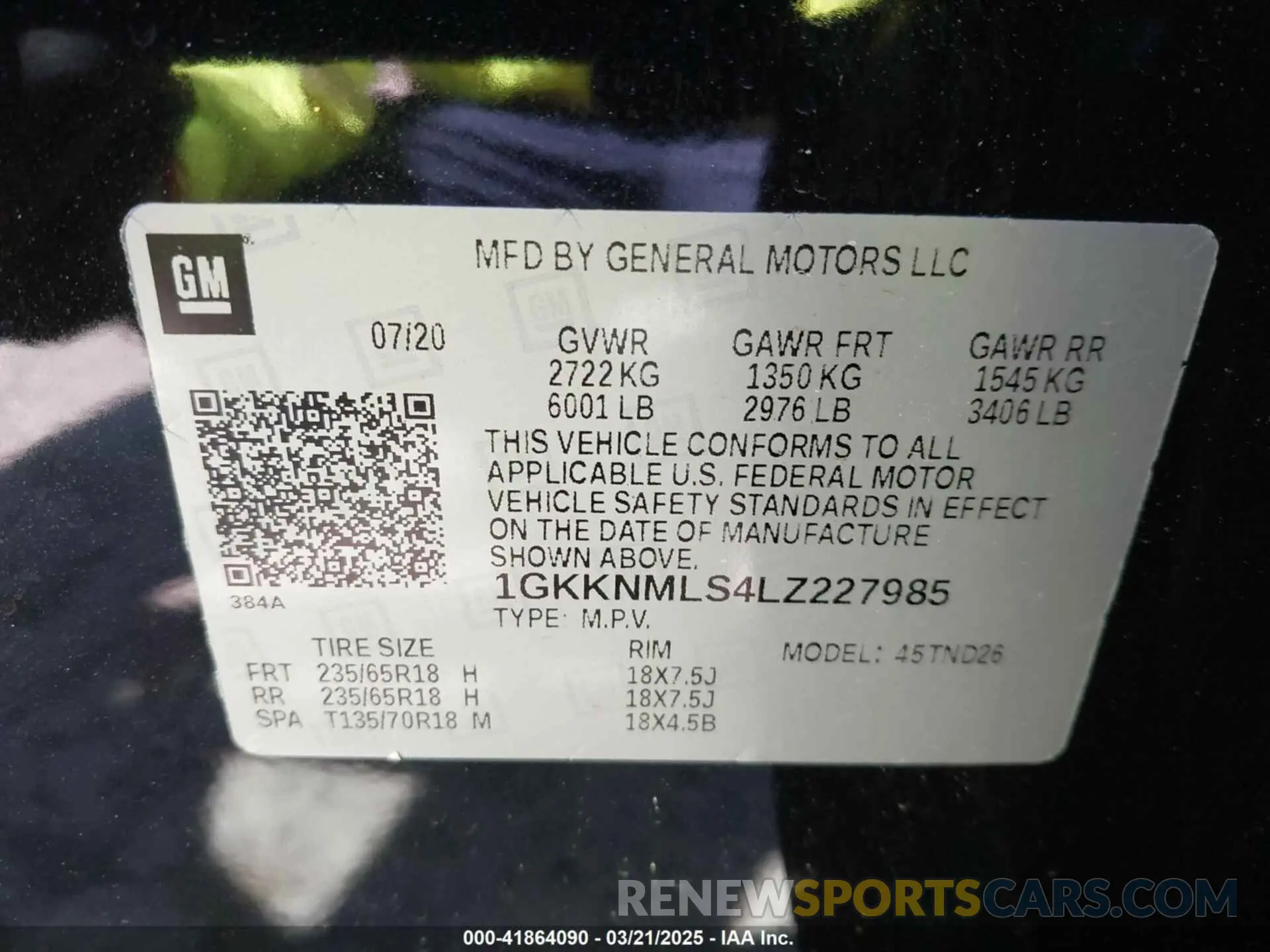 9 Photograph of a damaged car 1GKKNMLS4LZ227985 GMC ACADIA 2020