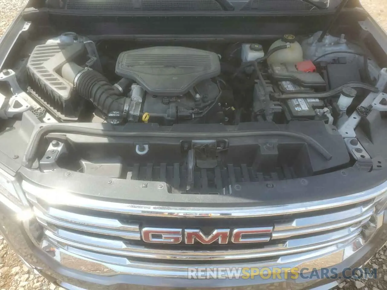 12 Photograph of a damaged car 1GKKNMLS6LZ160340 GMC ACADIA 2020