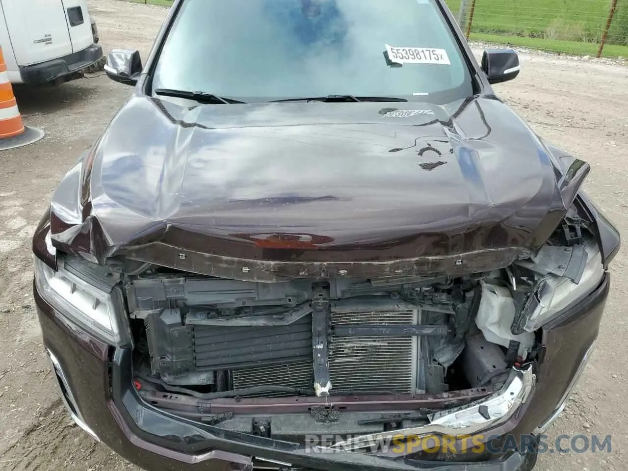 12 Photograph of a damaged car 1GKKNMLS6LZ239765 GMC ACADIA 2020