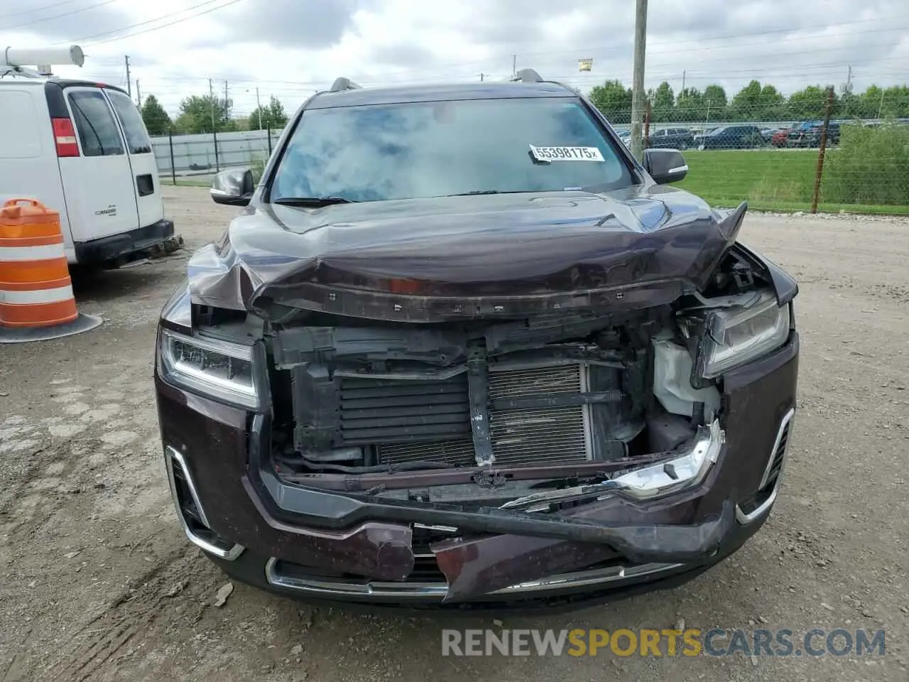5 Photograph of a damaged car 1GKKNMLS6LZ239765 GMC ACADIA 2020