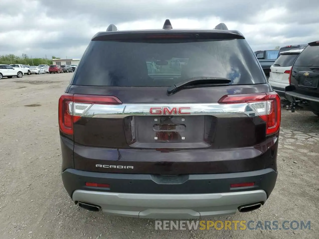 6 Photograph of a damaged car 1GKKNMLS6LZ239765 GMC ACADIA 2020
