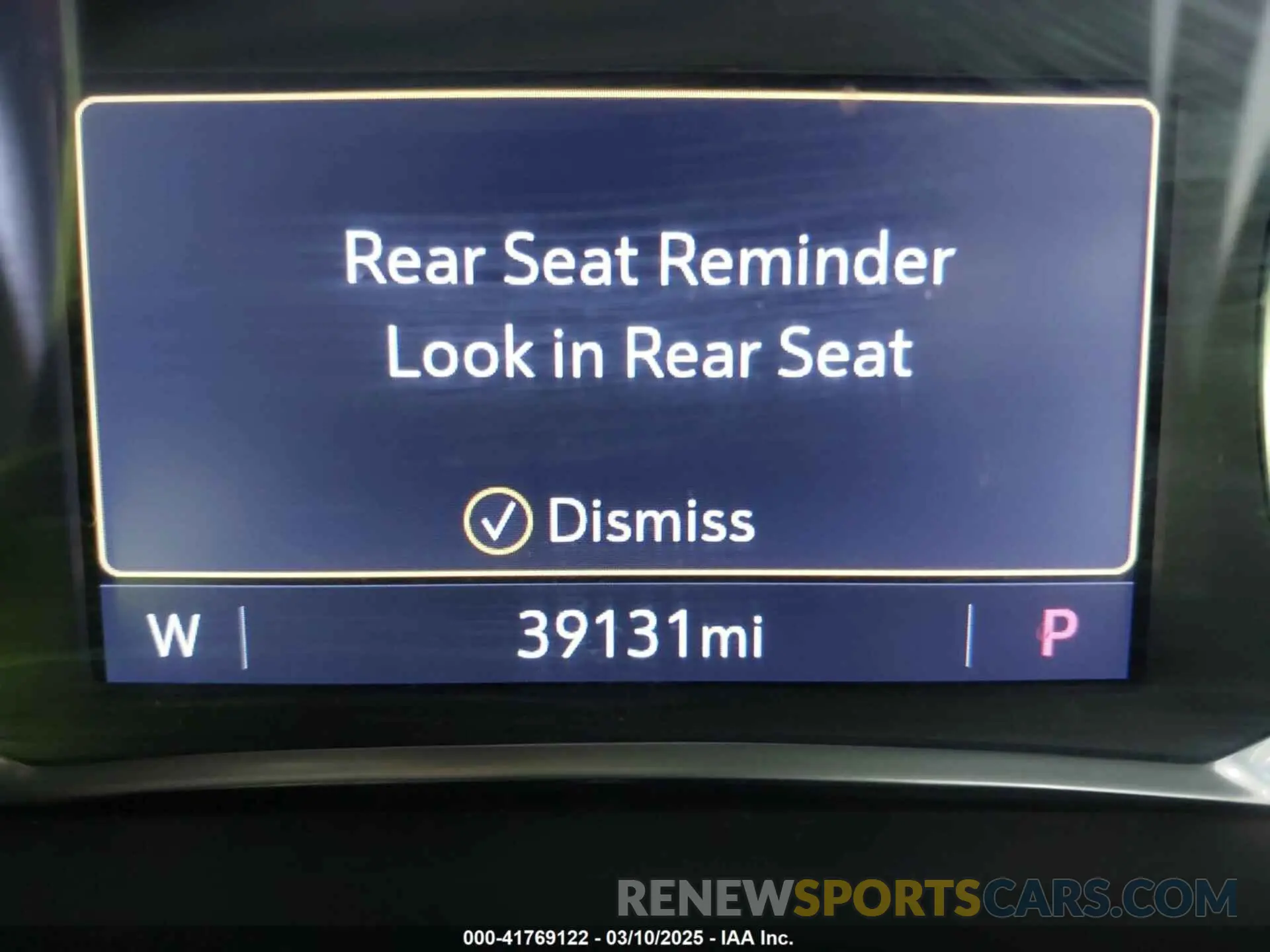16 Photograph of a damaged car 1GKKNMLS7LZ209156 GMC ACADIA 2020