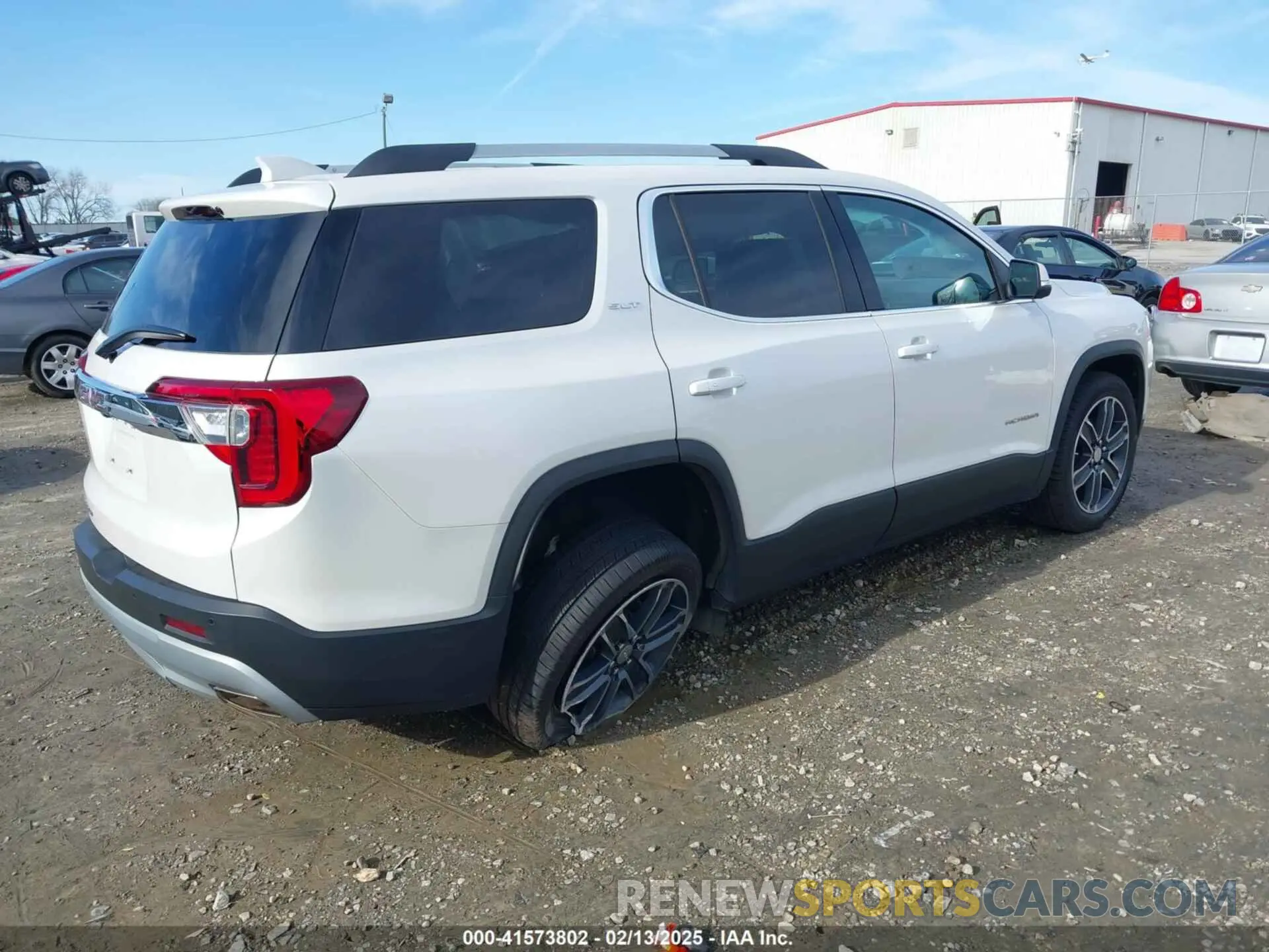 4 Photograph of a damaged car 1GKKNMLSXLZ139314 GMC ACADIA 2020
