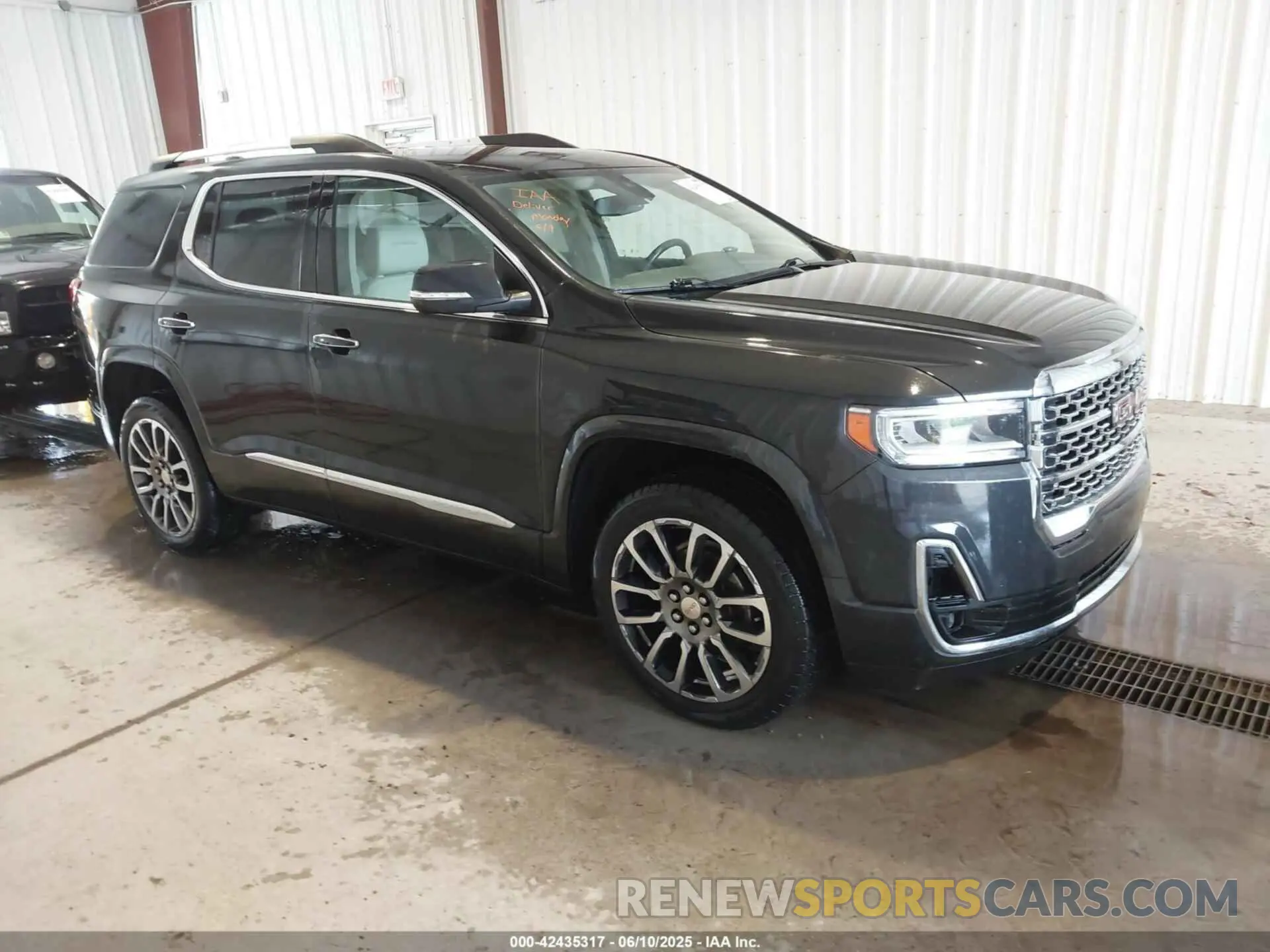 1 Photograph of a damaged car 1GKKNPLS3LZ110433 GMC ACADIA 2020