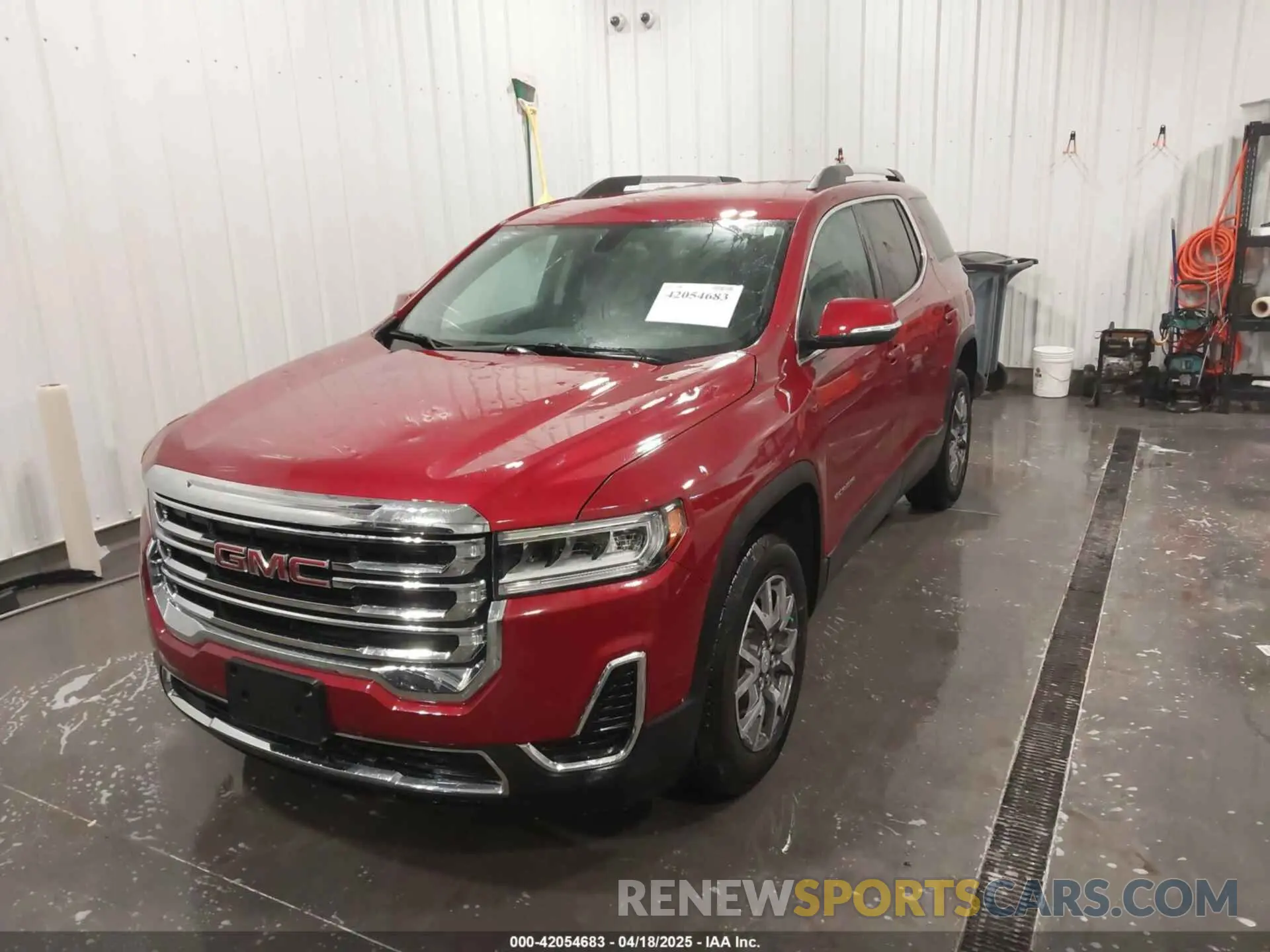 6 Photograph of a damaged car 1GKKNRL44LZ208206 GMC ACADIA 2020