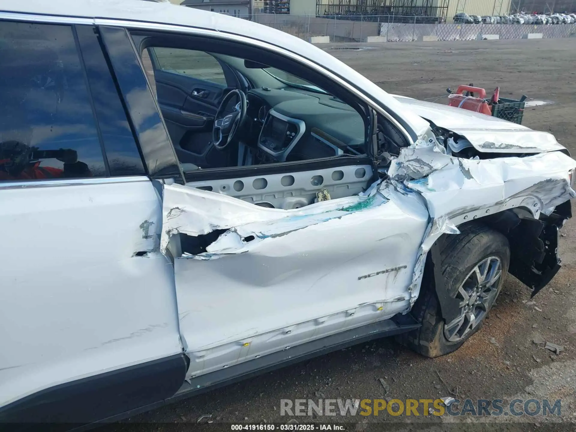 6 Photograph of a damaged car 1GKKNRLS3LZ218286 GMC ACADIA 2020
