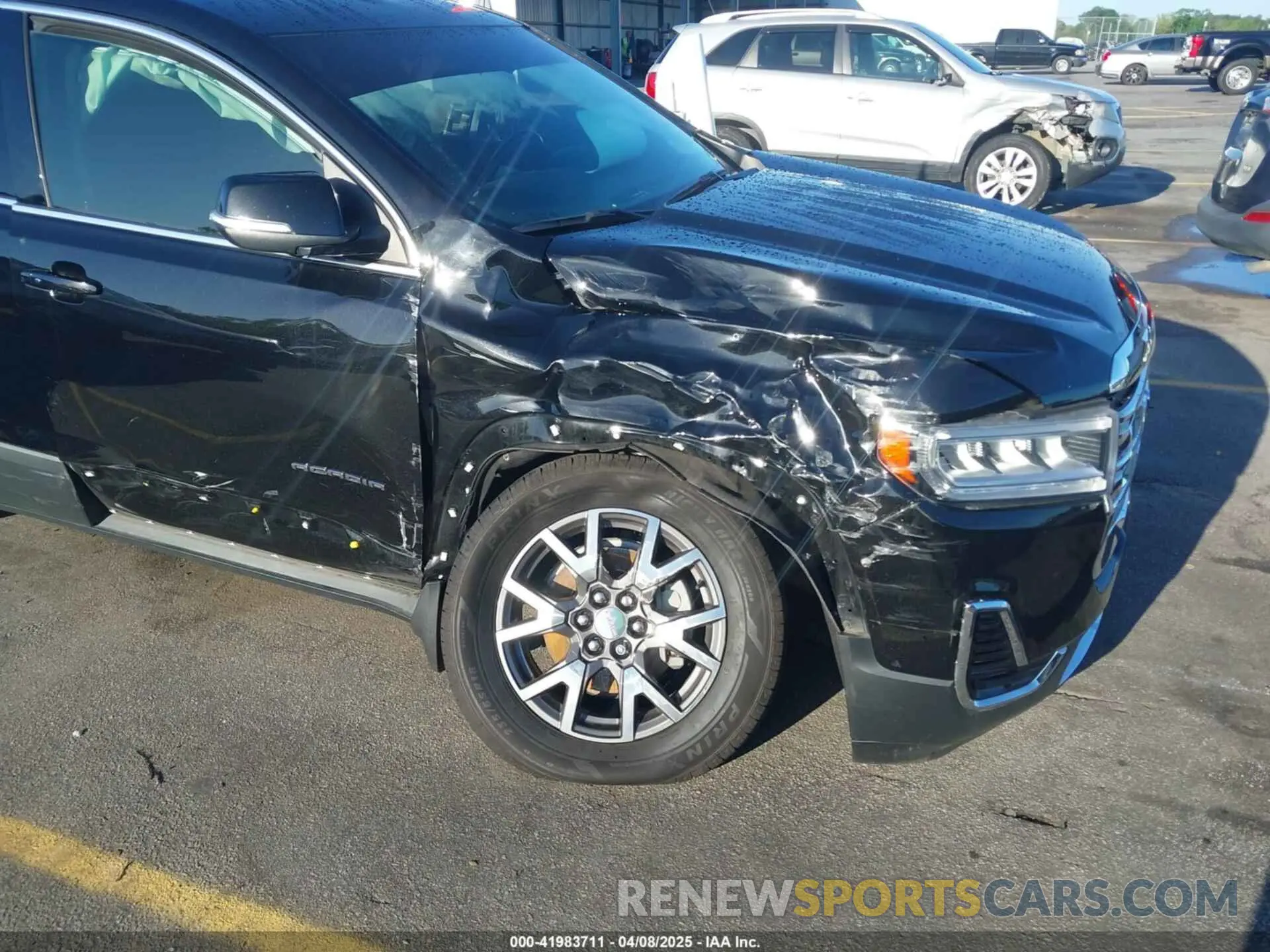 6 Photograph of a damaged car 1GKKNRLS7LZ191772 GMC ACADIA 2020