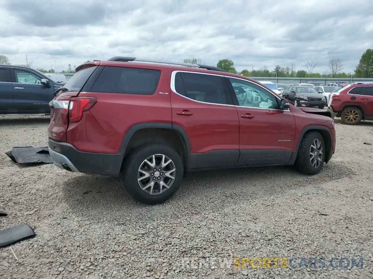 3 Photograph of a damaged car 1GKKNRLSXLZ194214 GMC ACADIA 2020