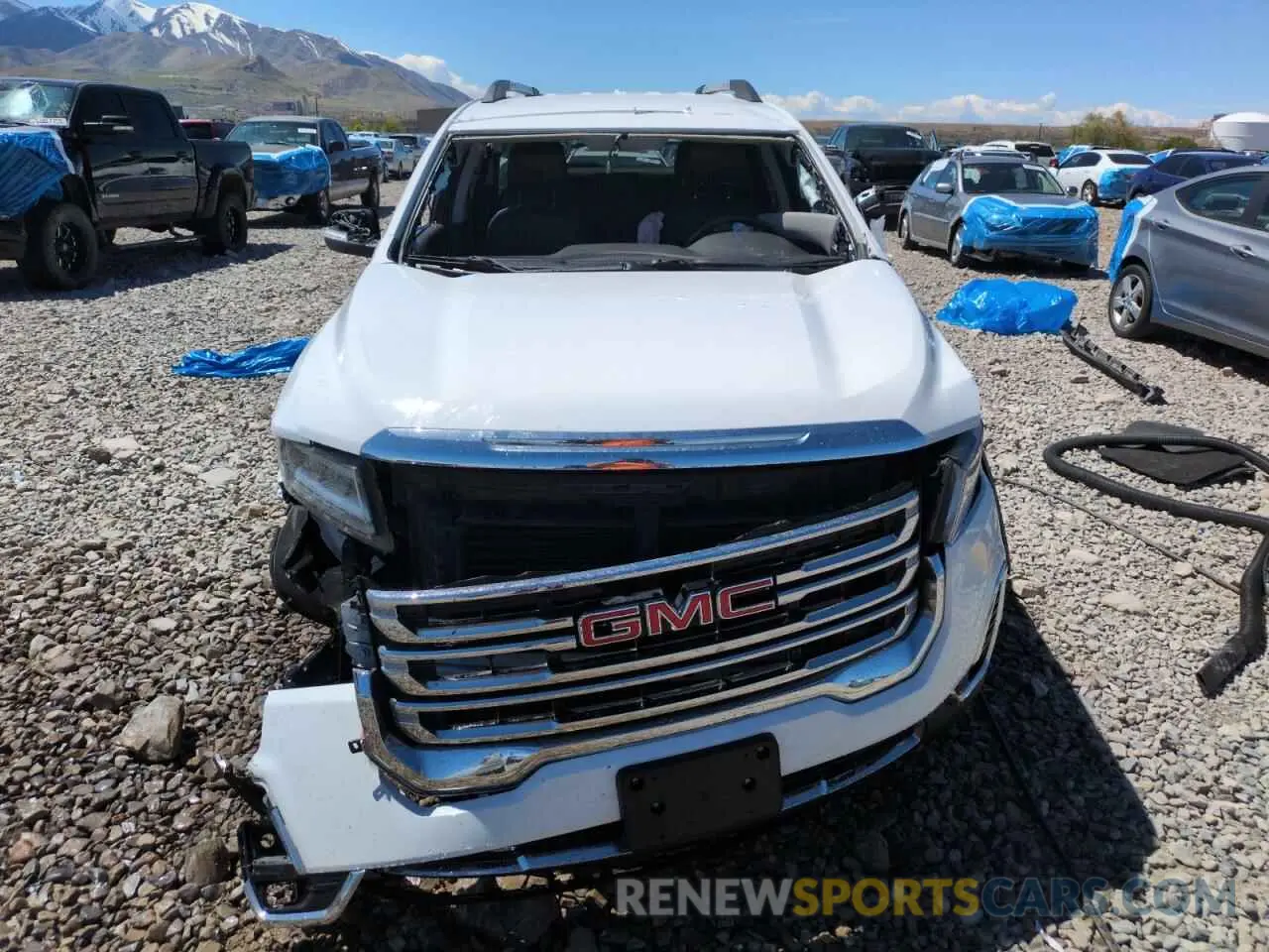 5 Photograph of a damaged car 1GKKNUL41LZ196423 GMC ACADIA 2020