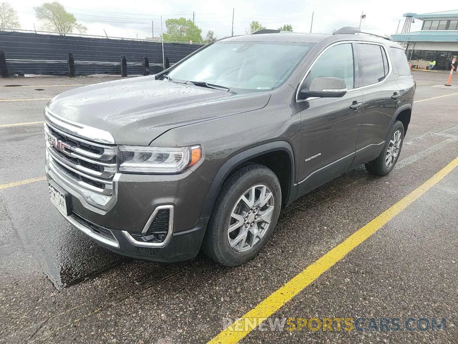 15 Photograph of a damaged car 1GKKNUL44LZ162380 GMC ACADIA 2020