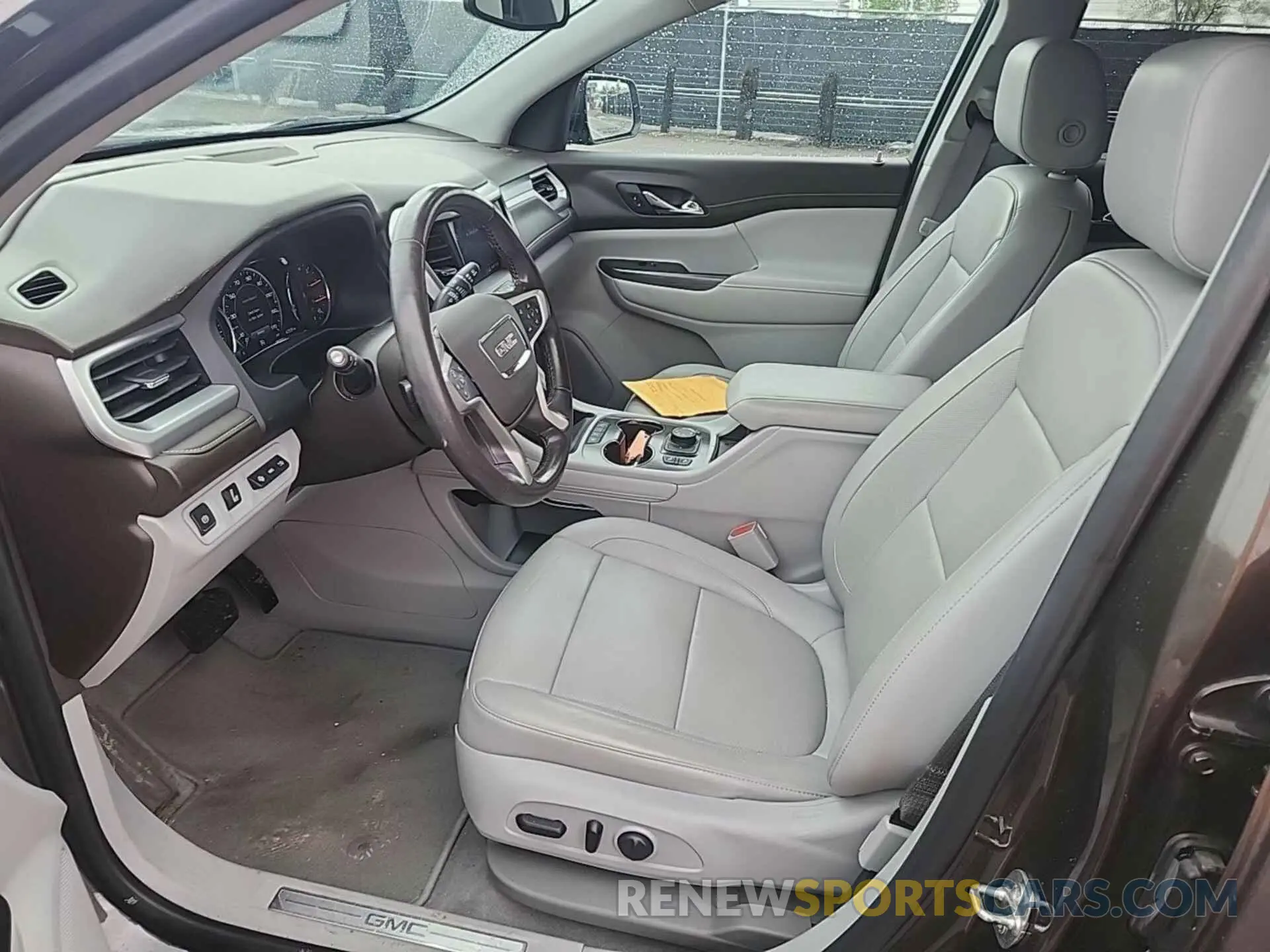 27 Photograph of a damaged car 1GKKNUL44LZ162380 GMC ACADIA 2020