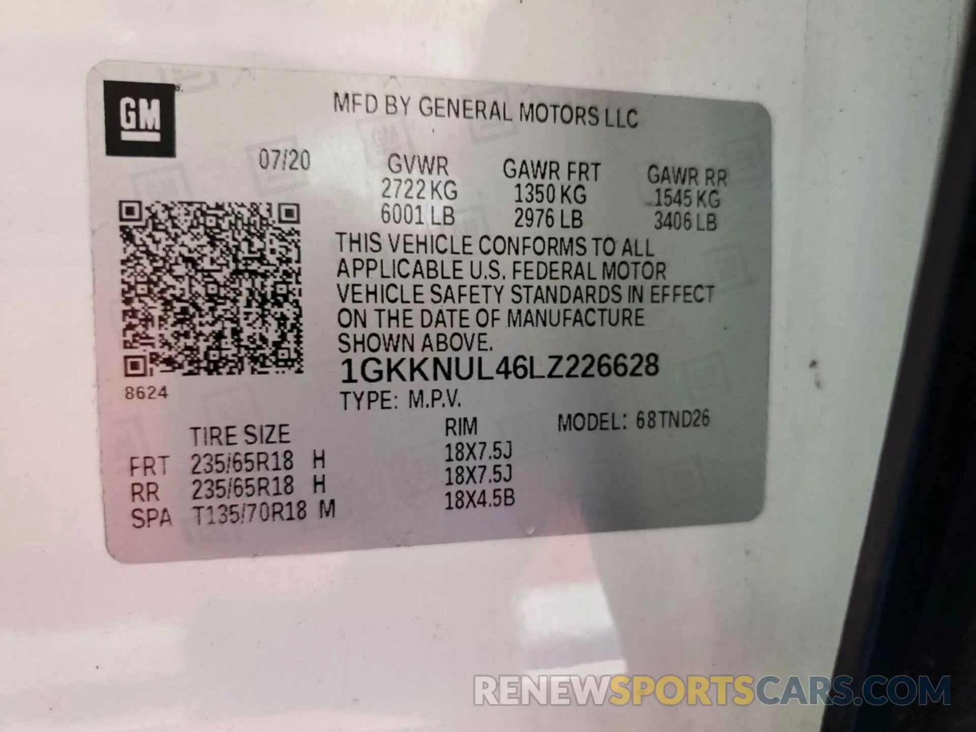 19 Photograph of a damaged car 1GKKNUL46LZ226628 GMC ACADIA 2020