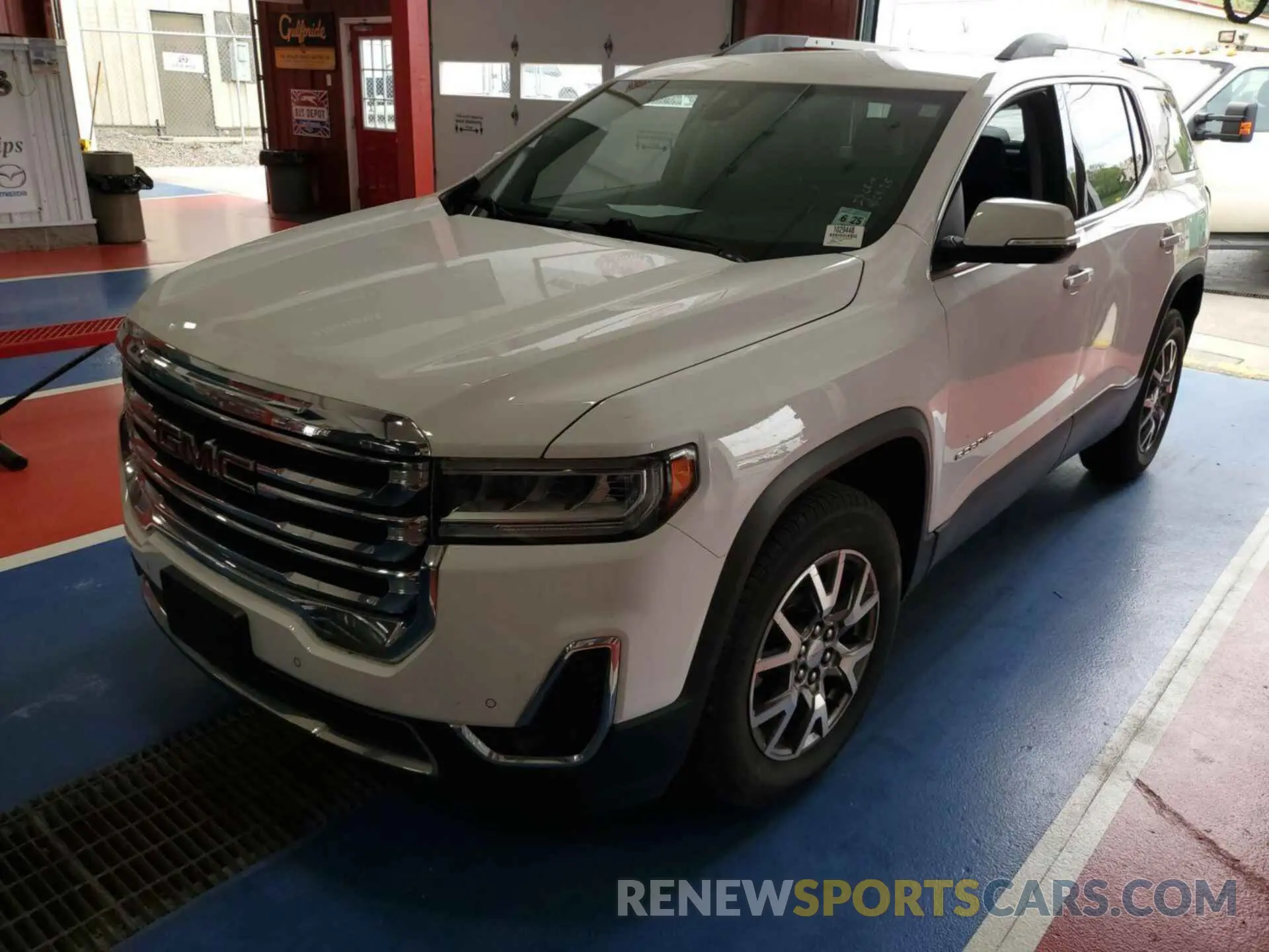 23 Photograph of a damaged car 1GKKNUL46LZ226628 GMC ACADIA 2020