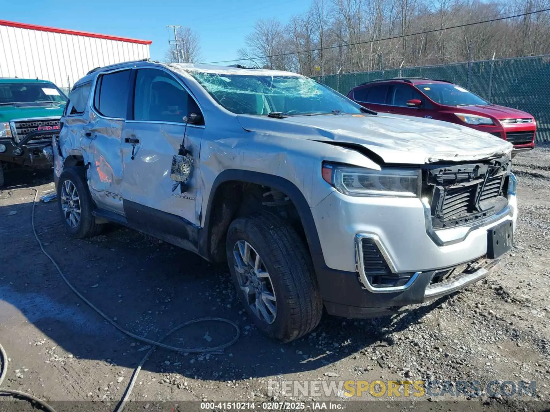 1 Photograph of a damaged car 1GKKNUL48LZ194863 GMC ACADIA 2020