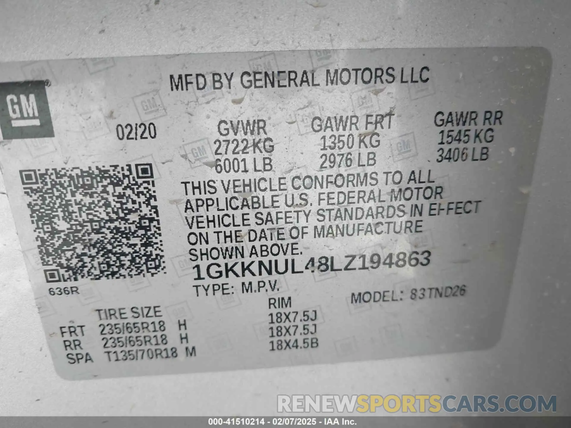 9 Photograph of a damaged car 1GKKNUL48LZ194863 GMC ACADIA 2020