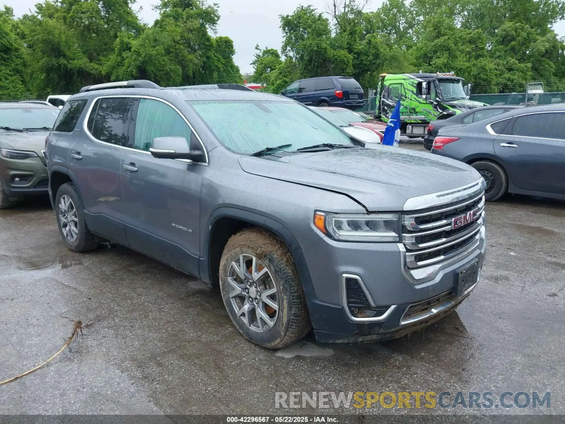 1 Photograph of a damaged car 1GKKNULS2LZ177801 GMC ACADIA 2020