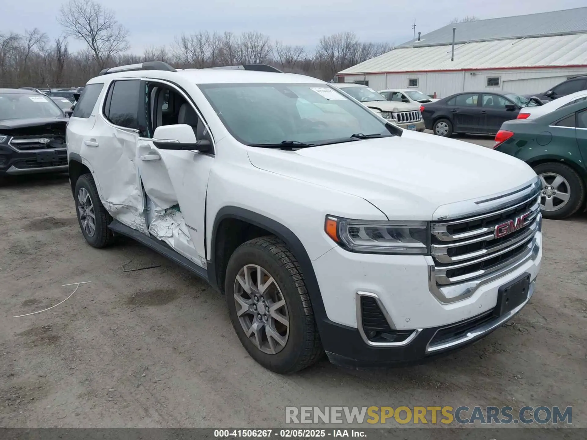 1 Photograph of a damaged car 1GKKNULS3LZ137372 GMC ACADIA 2020