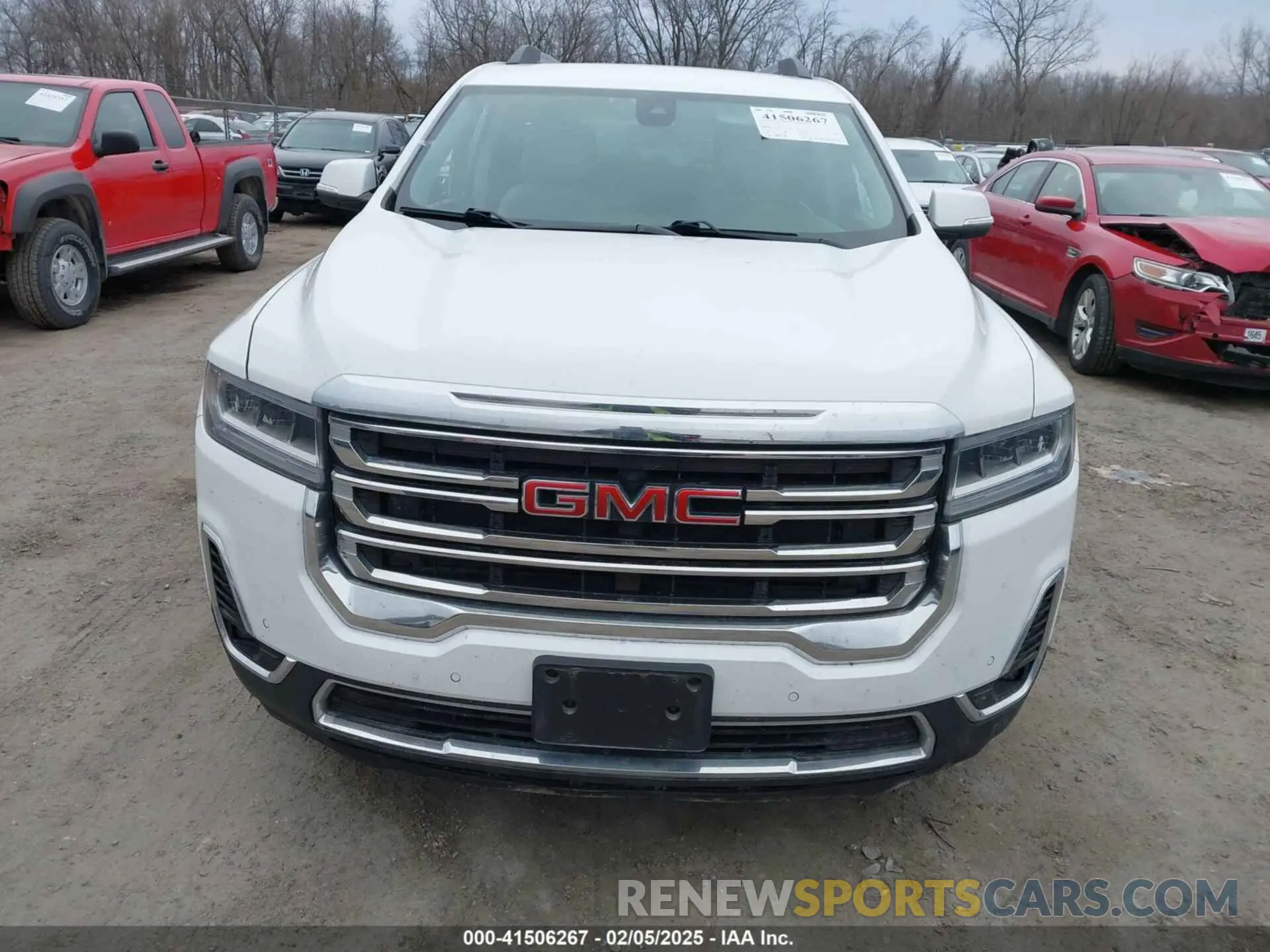 12 Photograph of a damaged car 1GKKNULS3LZ137372 GMC ACADIA 2020