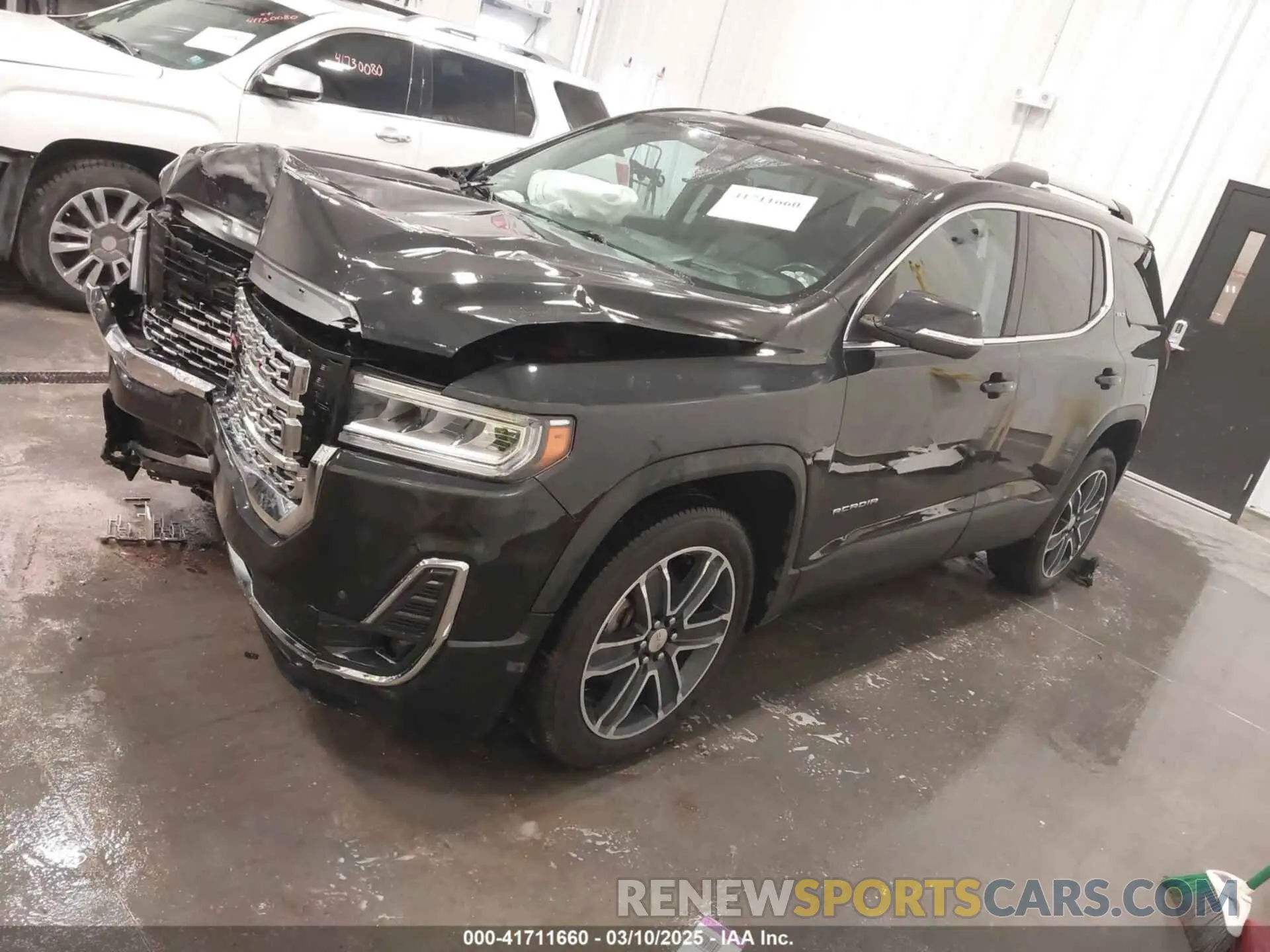 2 Photograph of a damaged car 1GKKNULS4LZ160546 GMC ACADIA 2020