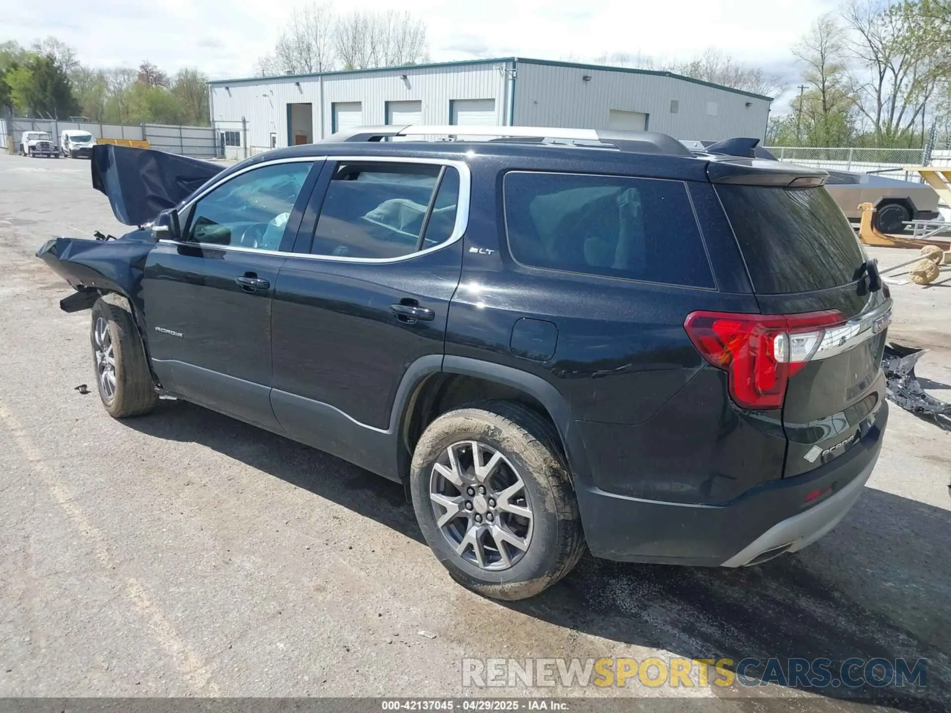 3 Photograph of a damaged car 1GKKNULS4LZ228764 GMC ACADIA 2020