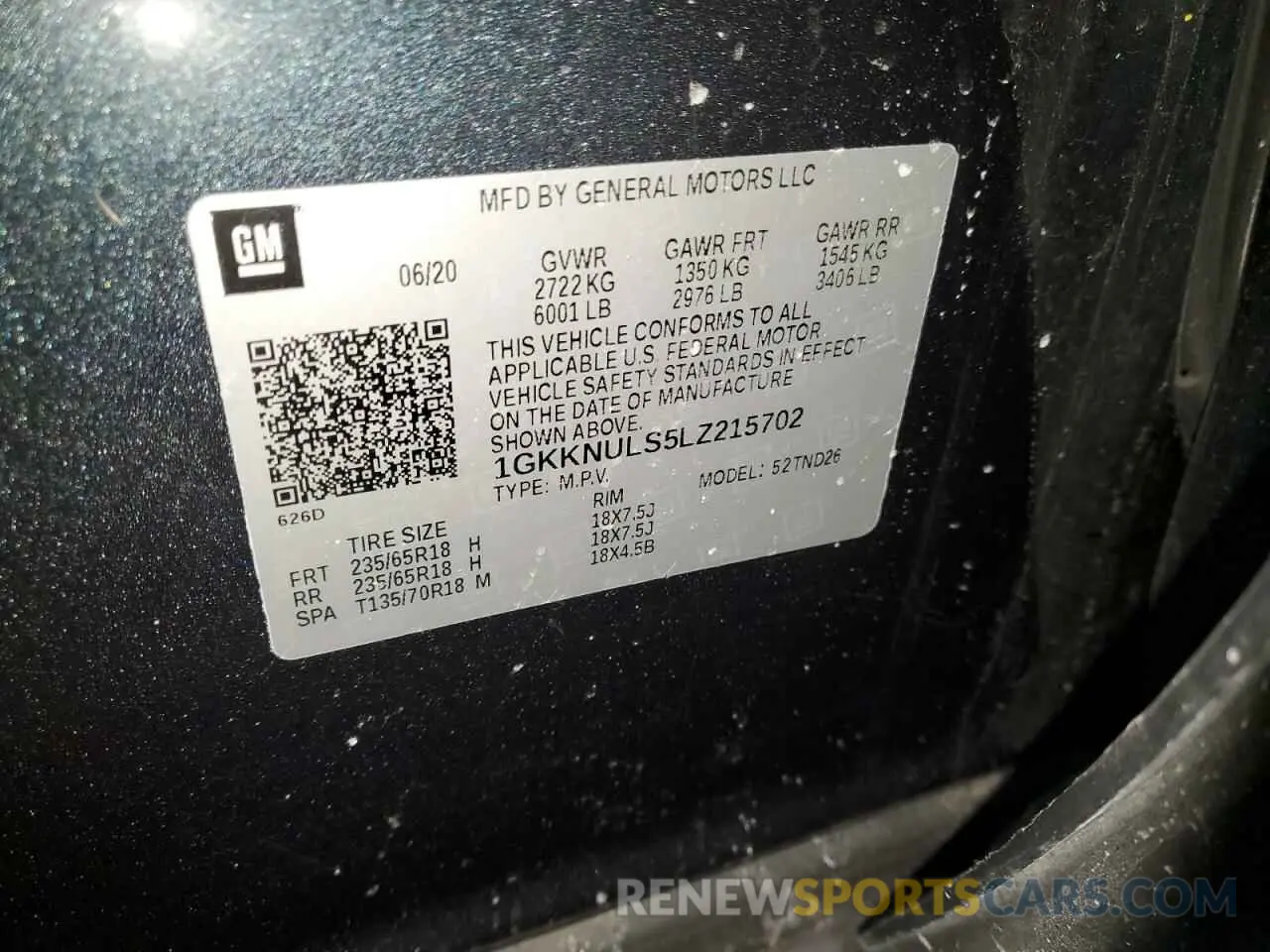 13 Photograph of a damaged car 1GKKNULS5LZ215702 GMC ACADIA 2020