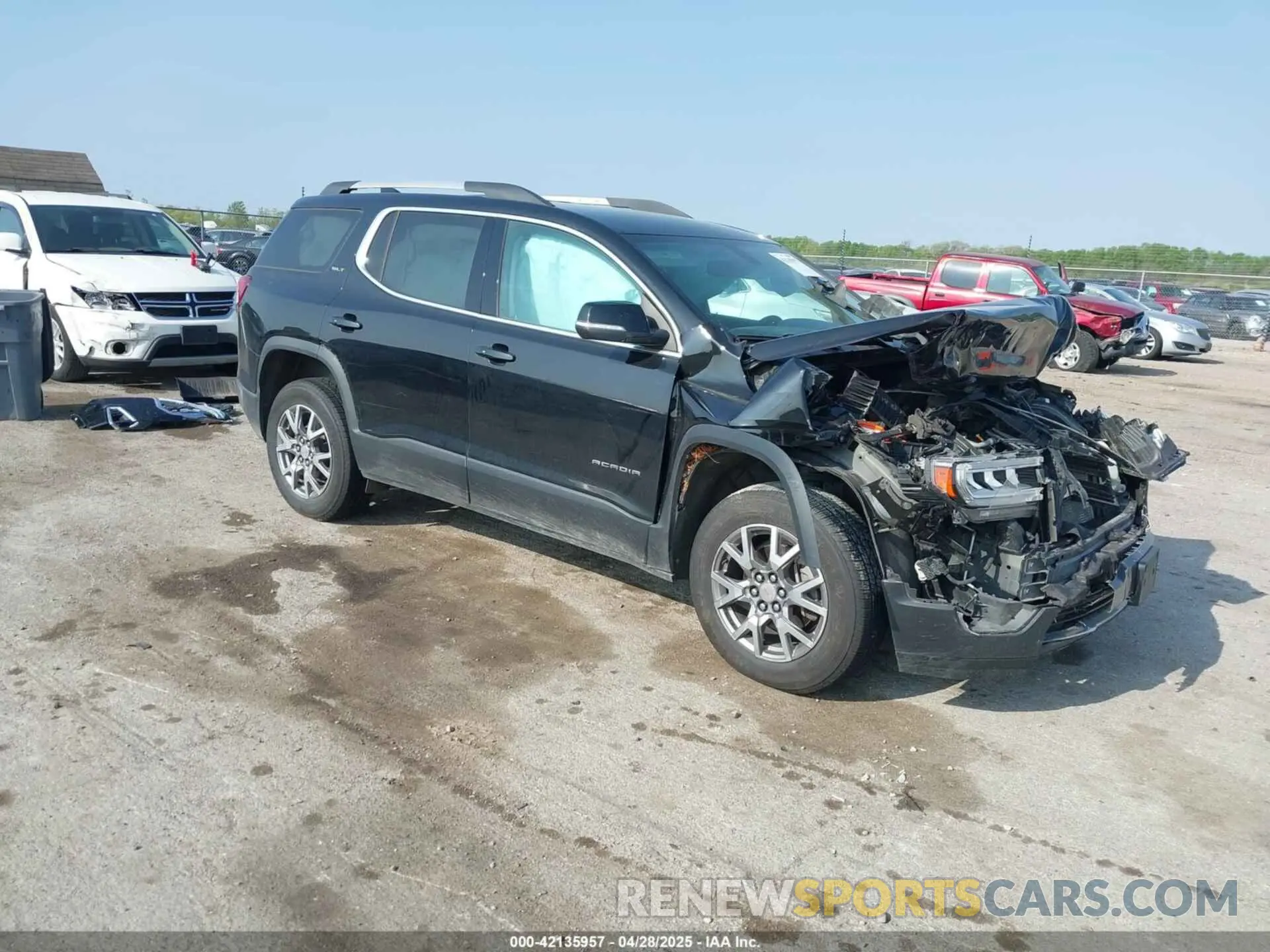 1 Photograph of a damaged car 1GKKNULS8LZ154507 GMC ACADIA 2020