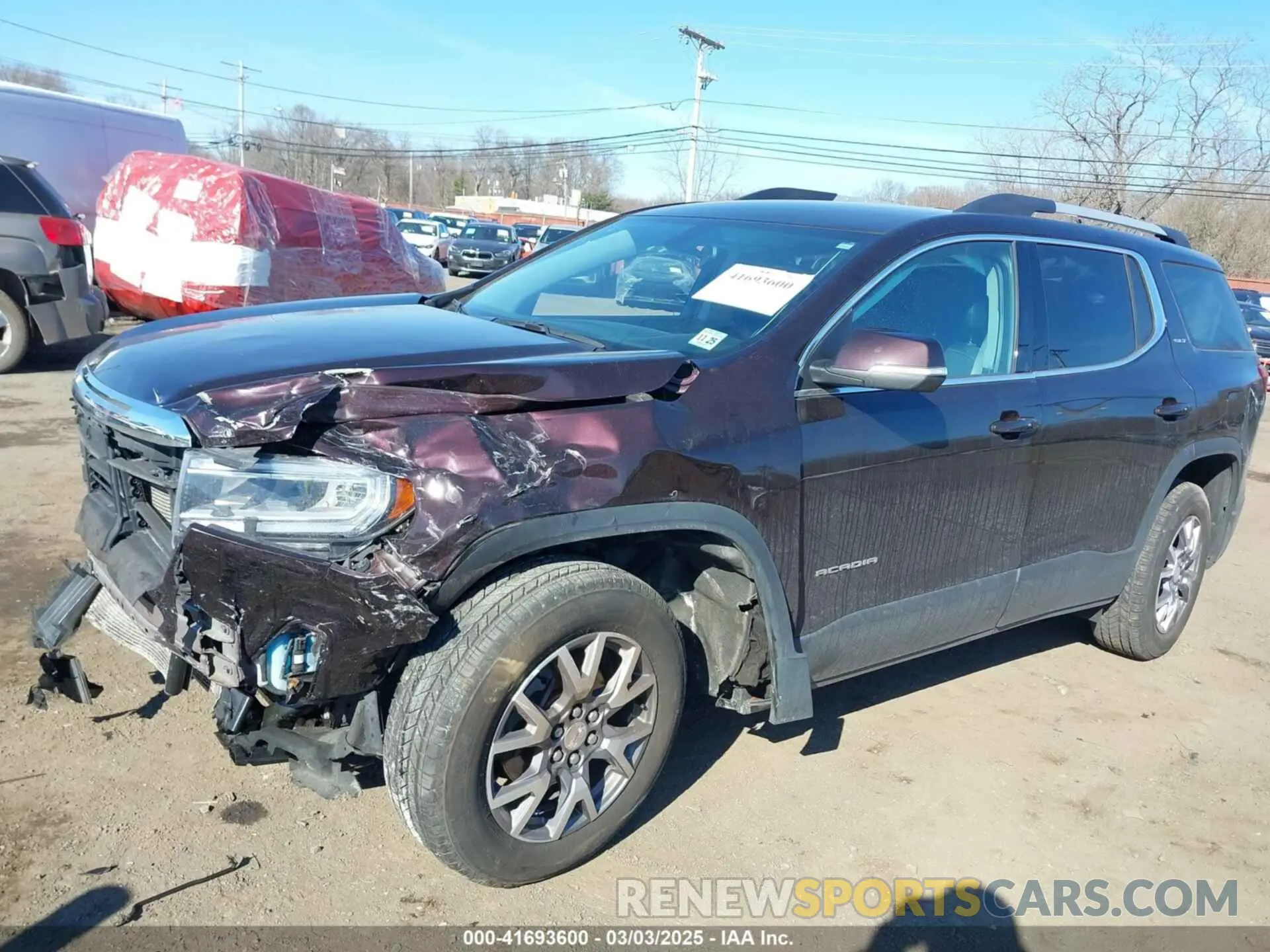 17 Photograph of a damaged car 1GKKNULS9LZ114131 GMC ACADIA 2020