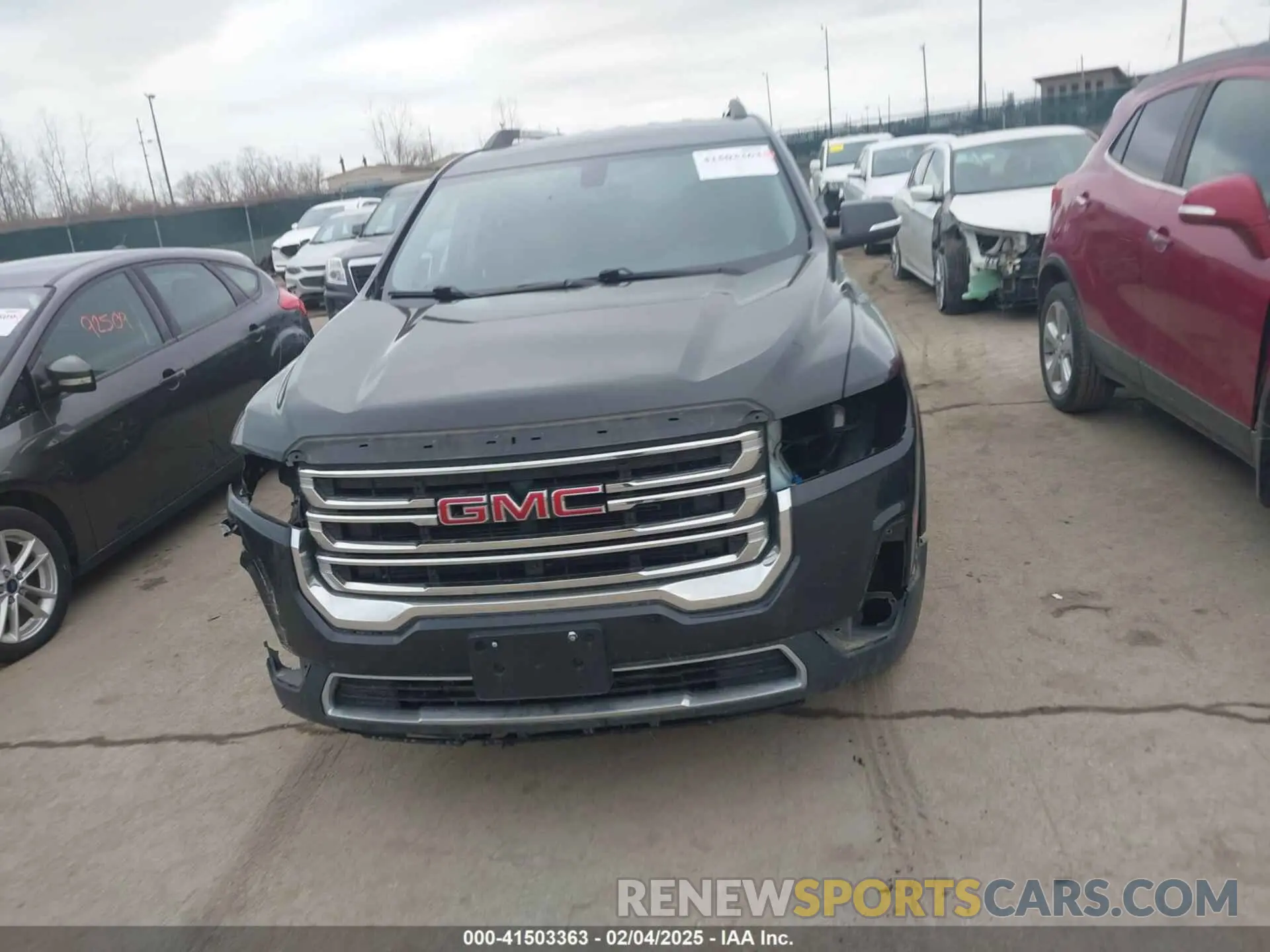13 Photograph of a damaged car 1GKKNULS9LZ160798 GMC ACADIA 2020