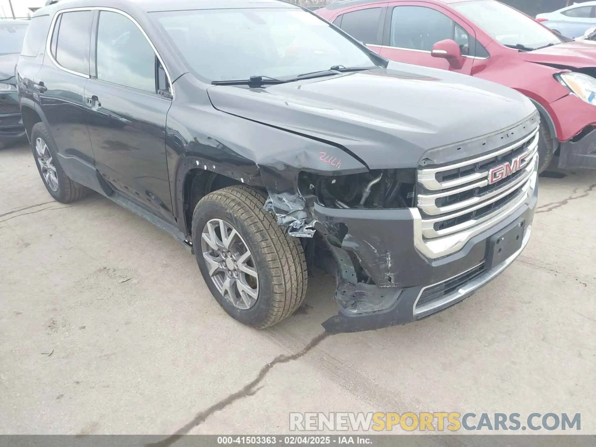 6 Photograph of a damaged car 1GKKNULS9LZ160798 GMC ACADIA 2020