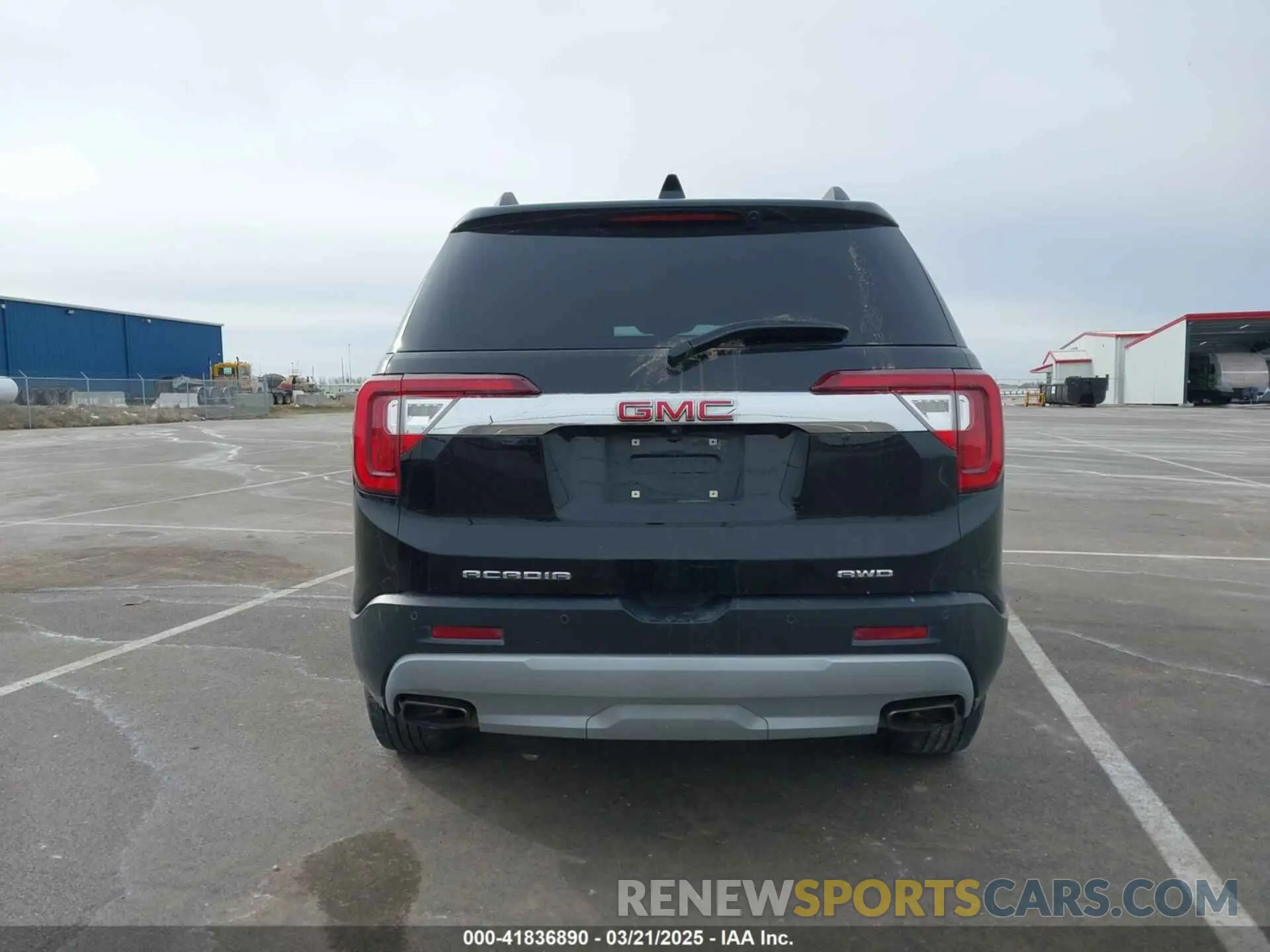 15 Photograph of a damaged car 1GKKNULSXLZ232009 GMC ACADIA 2020