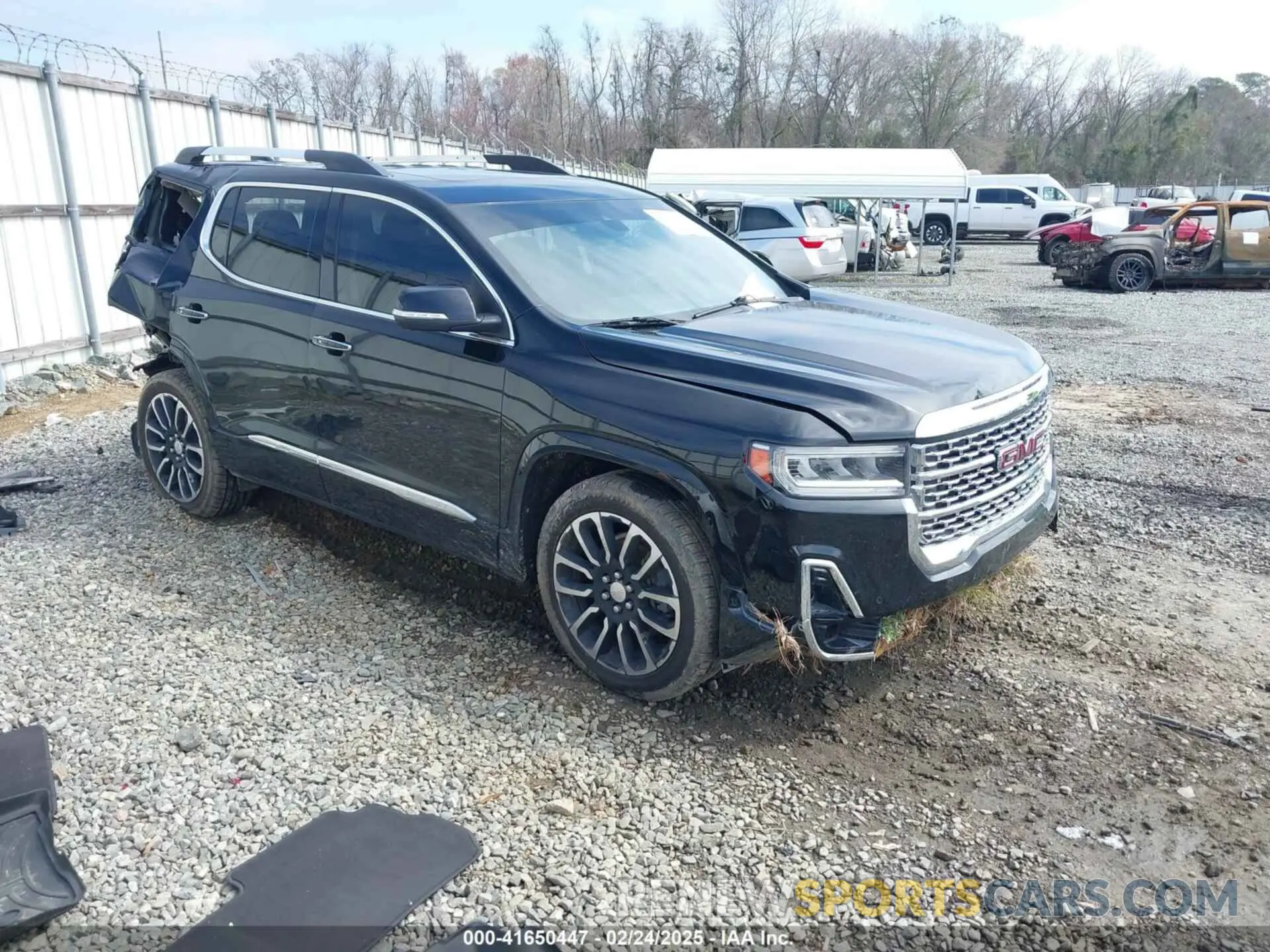 1 Photograph of a damaged car 1GKKNXLS0LZ114519 GMC ACADIA 2020
