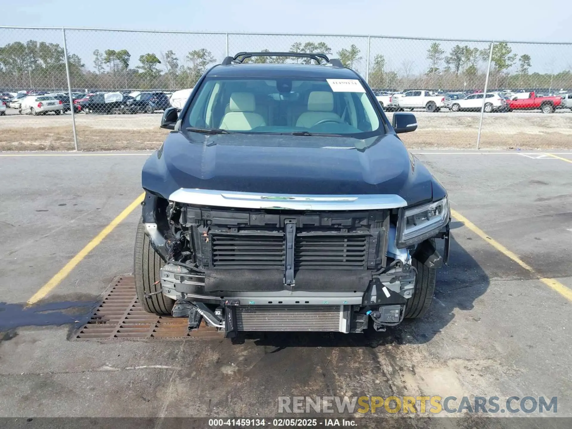 12 Photograph of a damaged car 1GKKNXLS1LZ115016 GMC ACADIA 2020