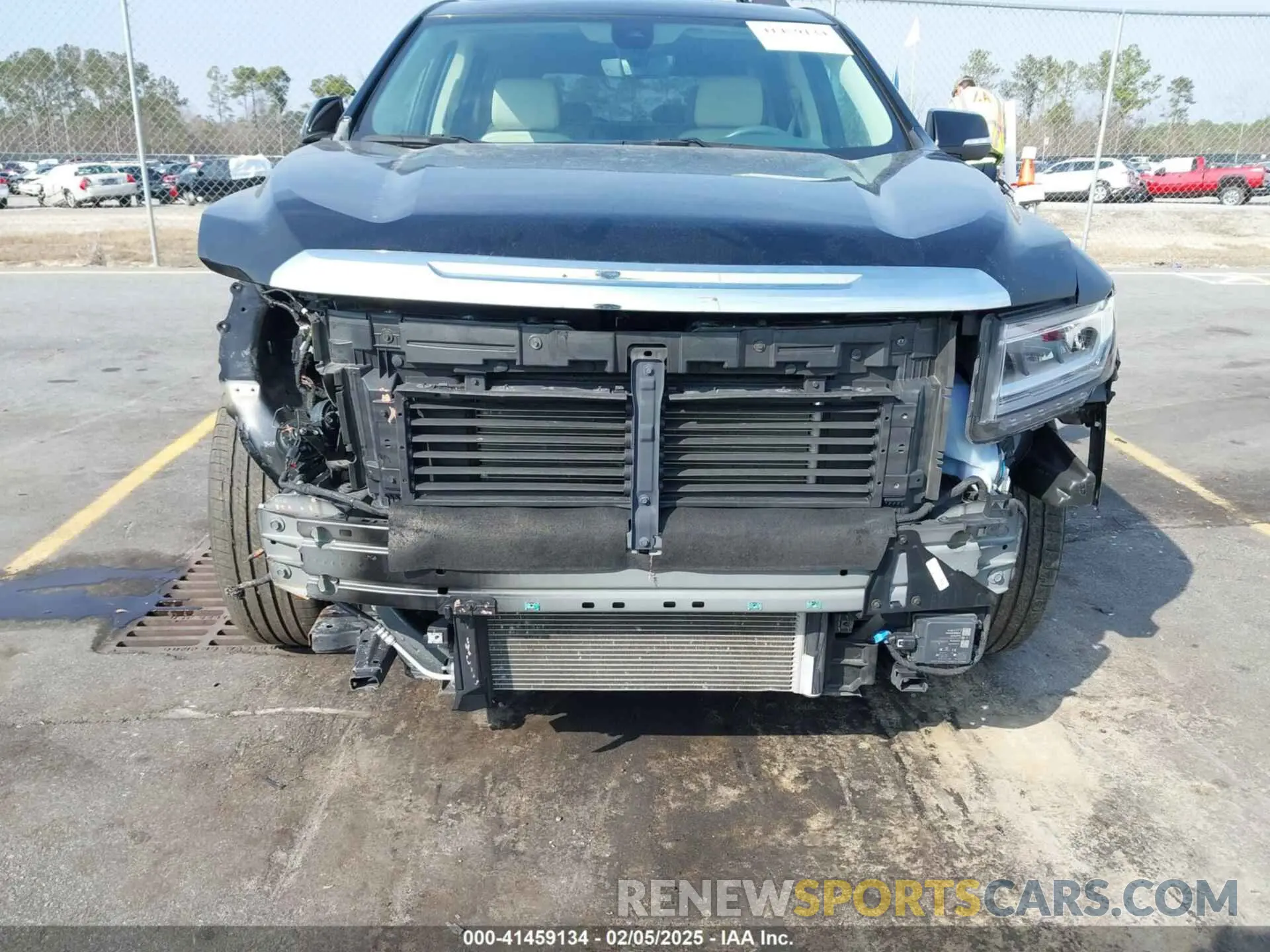 6 Photograph of a damaged car 1GKKNXLS1LZ115016 GMC ACADIA 2020