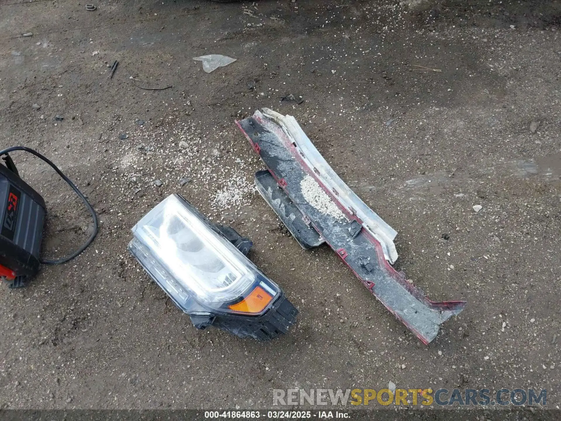 11 Photograph of a damaged car 1GKKNXLS3LZ143383 GMC ACADIA 2020