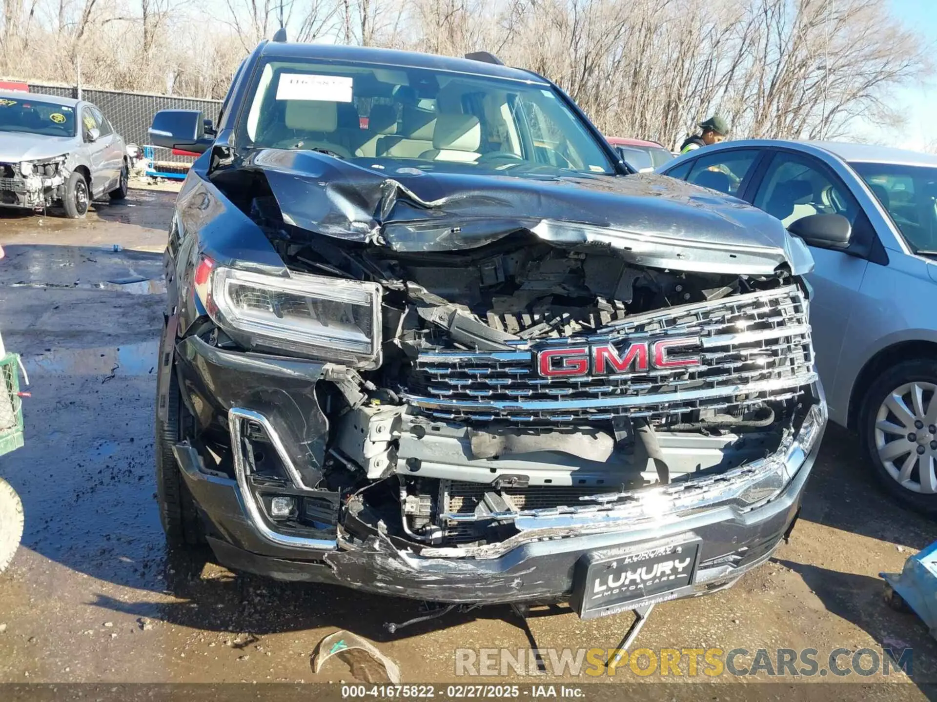 6 Photograph of a damaged car 1GKKNXLS4LZ224196 GMC ACADIA 2020