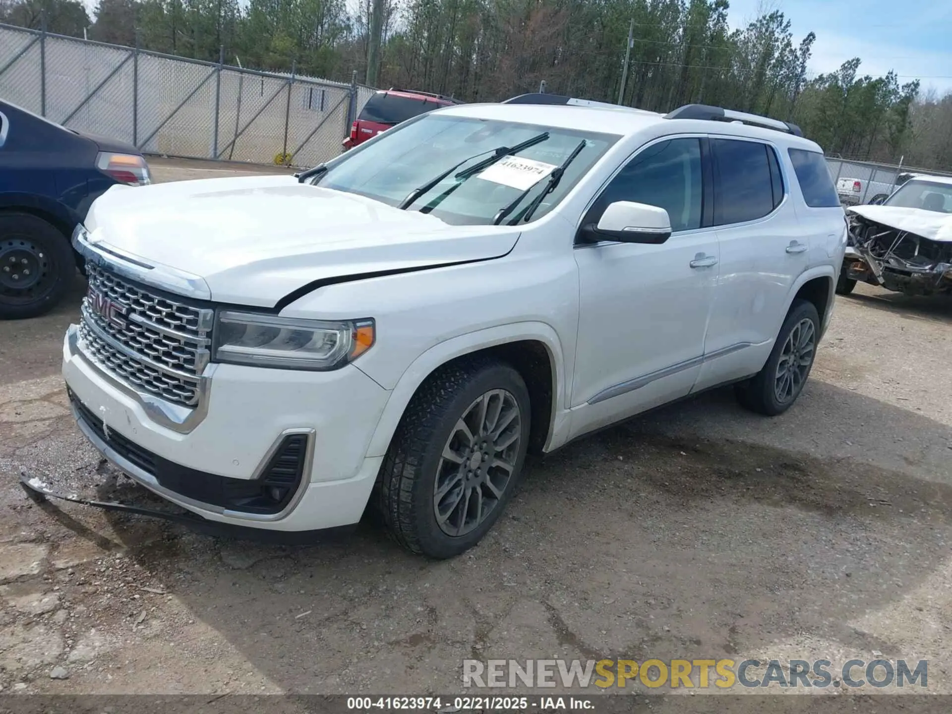 2 Photograph of a damaged car 1GKKNXLS7LZ112041 GMC ACADIA 2020
