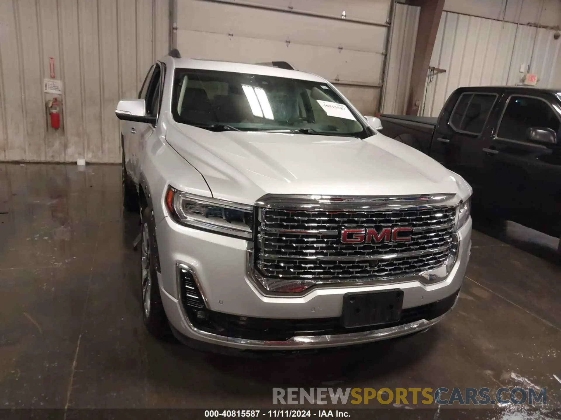 13 Photograph of a damaged car 1GKKNXLS9LZ215459 GMC ACADIA 2020