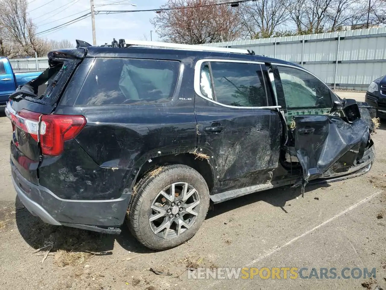 3 Photograph of a damaged car 1GKKNKLA0MZ156362 GMC ACADIA 2021