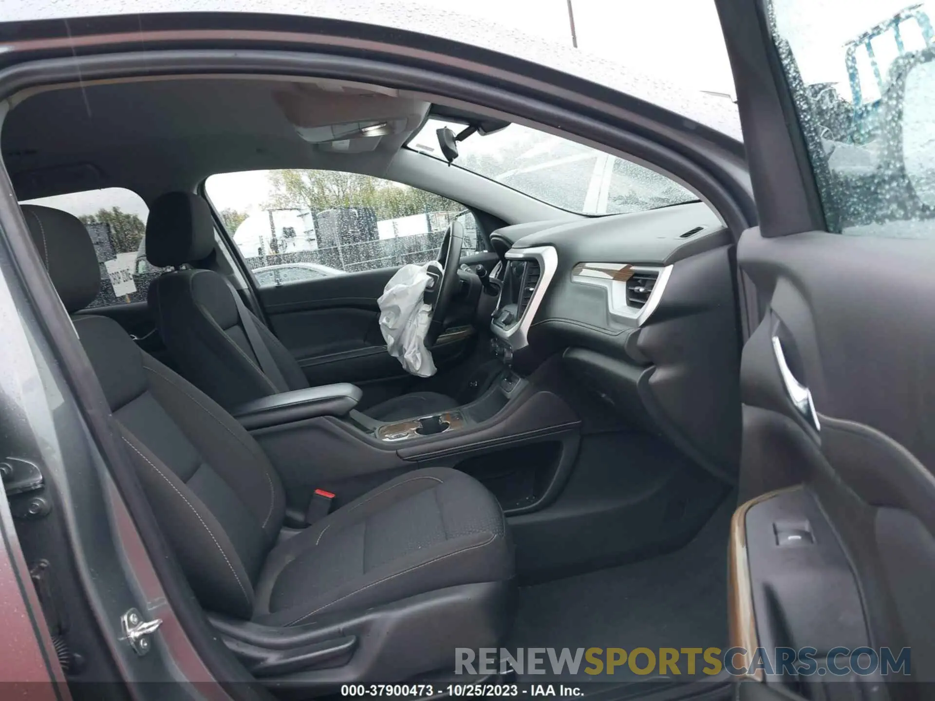 5 Photograph of a damaged car 1GKKNKLA3MZ229594 GMC ACADIA 2021