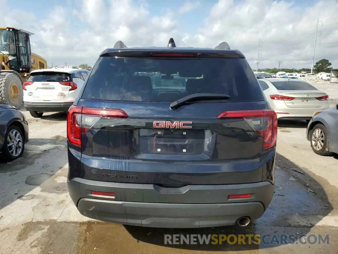 6 Photograph of a damaged car 1GKKNKLA5MZ175425 GMC ACADIA 2021