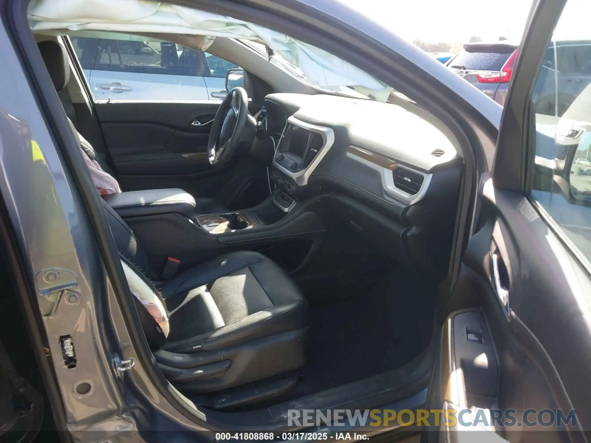 5 Photograph of a damaged car 1GKKNKLA6MZ212742 GMC ACADIA 2021