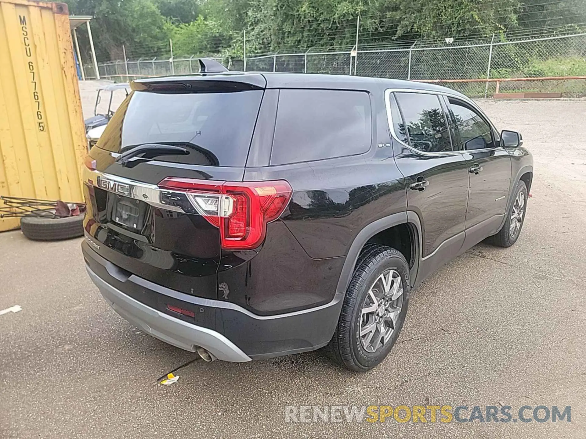 16 Photograph of a damaged car 1GKKNKLA7MZ183087 GMC ACADIA 2021