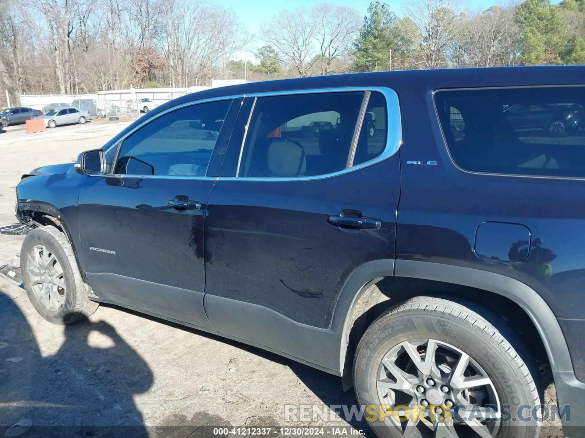 14 Photograph of a damaged car 1GKKNKLA9MZ136112 GMC ACADIA 2021