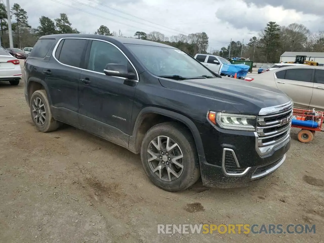 4 Photograph of a damaged car 1GKKNKLA9MZ215439 GMC ACADIA 2021