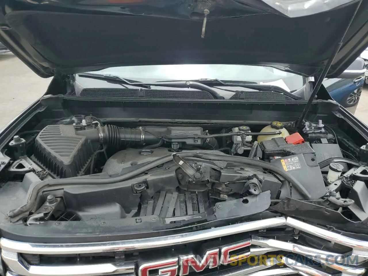 12 Photograph of a damaged car 1GKKNKLAXMZ153646 GMC ACADIA 2021
