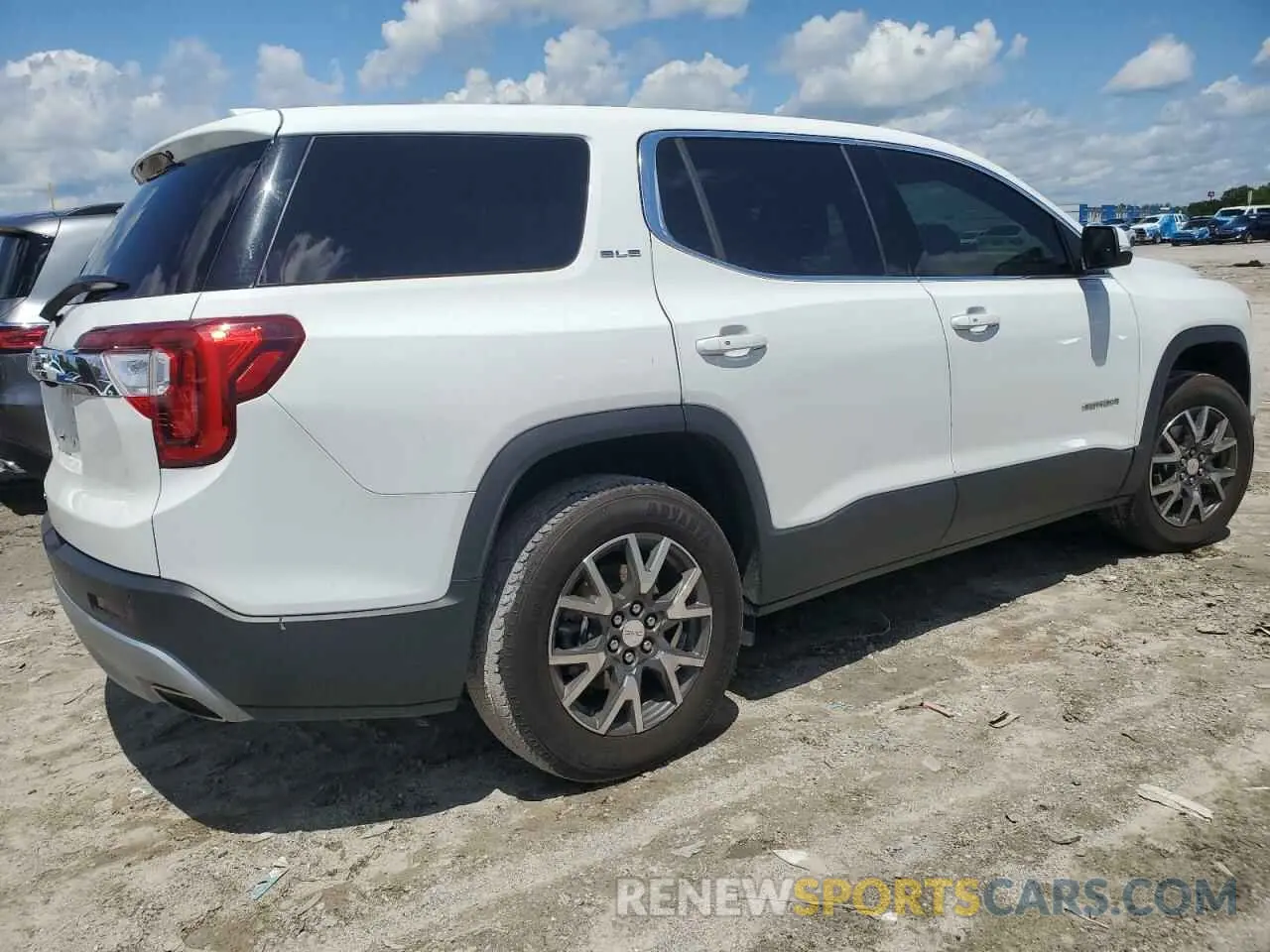 3 Photograph of a damaged car 1GKKNKLS6MZ193893 GMC ACADIA 2021