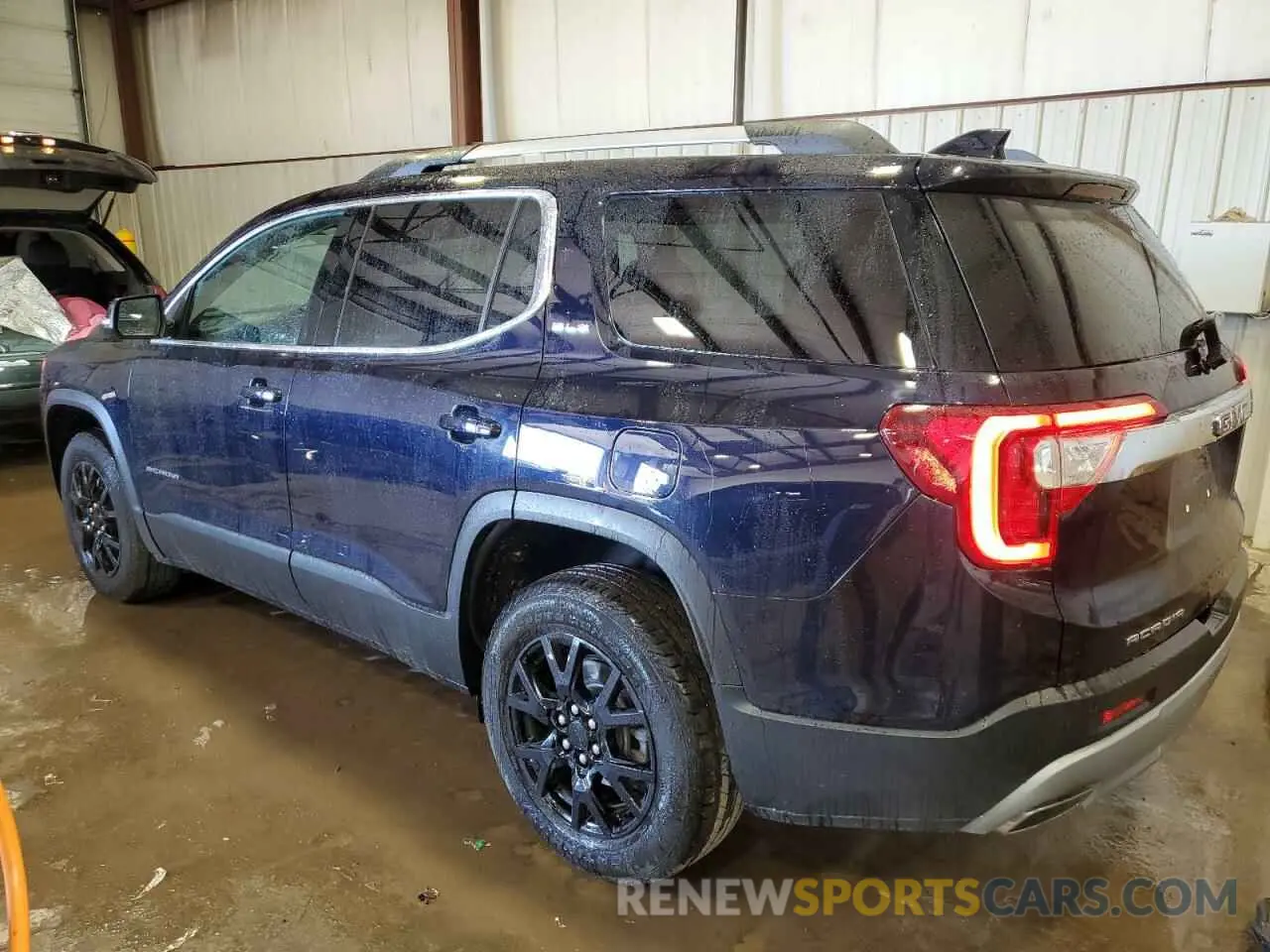 2 Photograph of a damaged car 1GKKNKLS6MZ212815 GMC ACADIA 2021