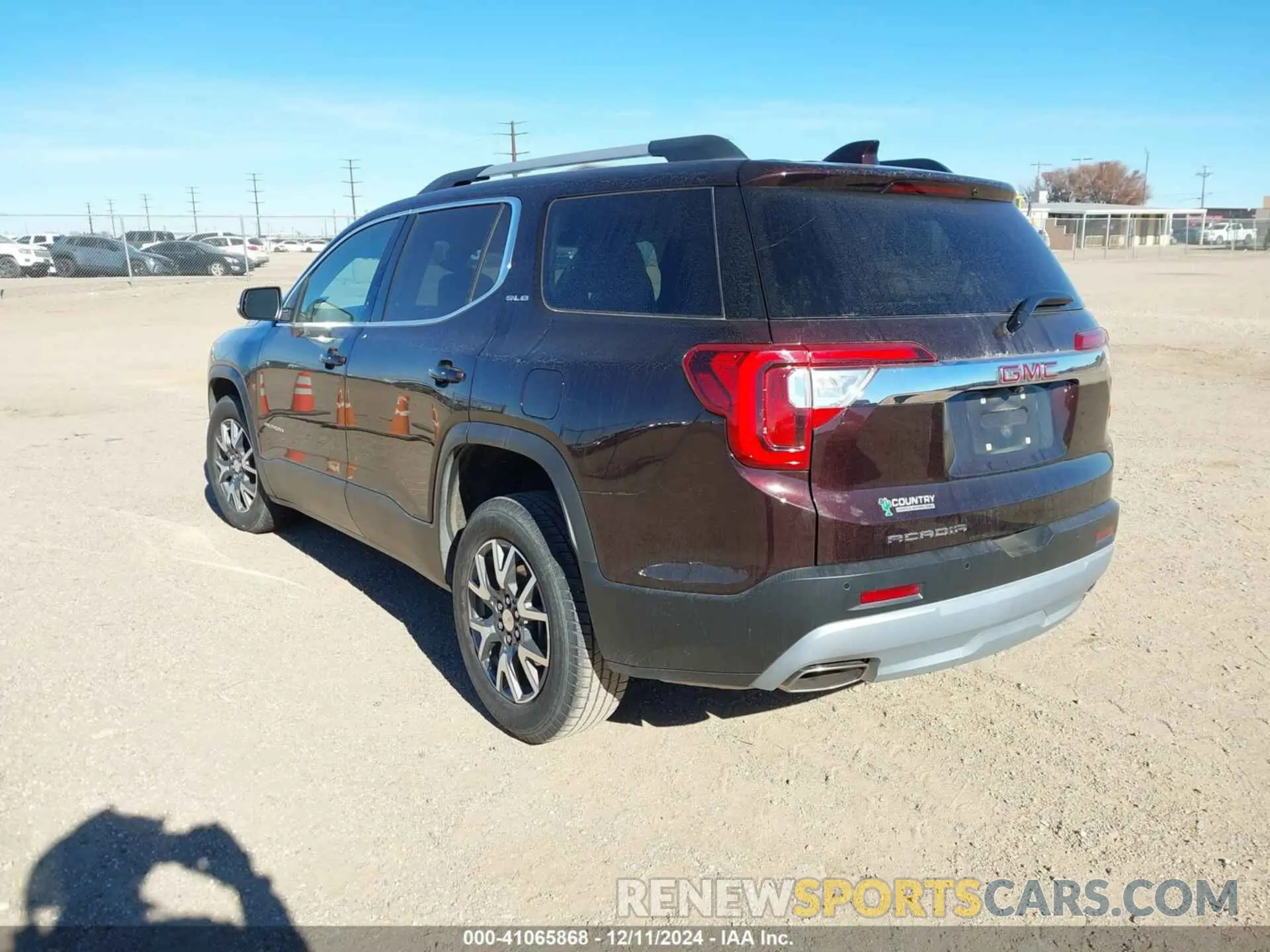 3 Photograph of a damaged car 1GKKNKLS7MZ133735 GMC ACADIA 2021
