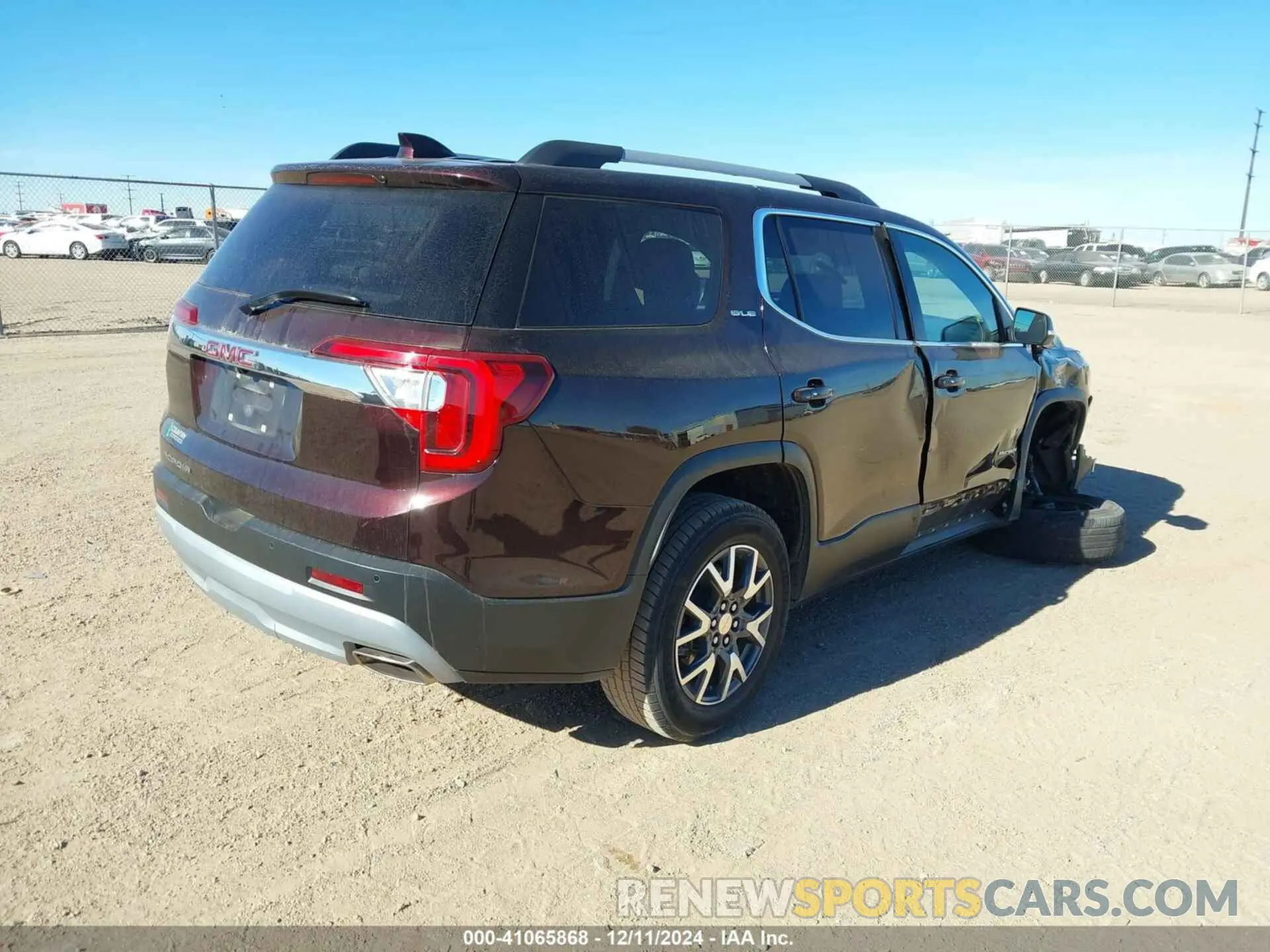 4 Photograph of a damaged car 1GKKNKLS7MZ133735 GMC ACADIA 2021